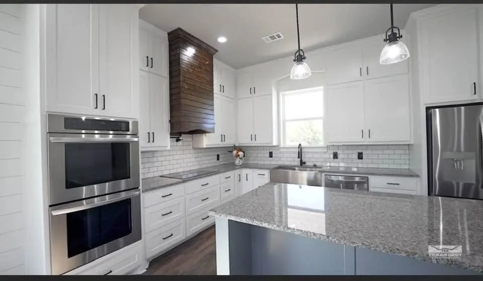 Single Family Residence For Sale in Hill County , 5740 FM 933, Whitney, Texas 76692, 3 Bedroom, 3 Bathroom, 2 Garage spaces, 1,834 Sqft, built in 2021, mls#21382738, Real Estate Agent in Whitney, Homes For Sale in Hill county, Homes For Sale in Whitney, Realtor in Whitney Texas, Real Estate Brokerage Independent Realty Texas, Luminita Cordes Realtor