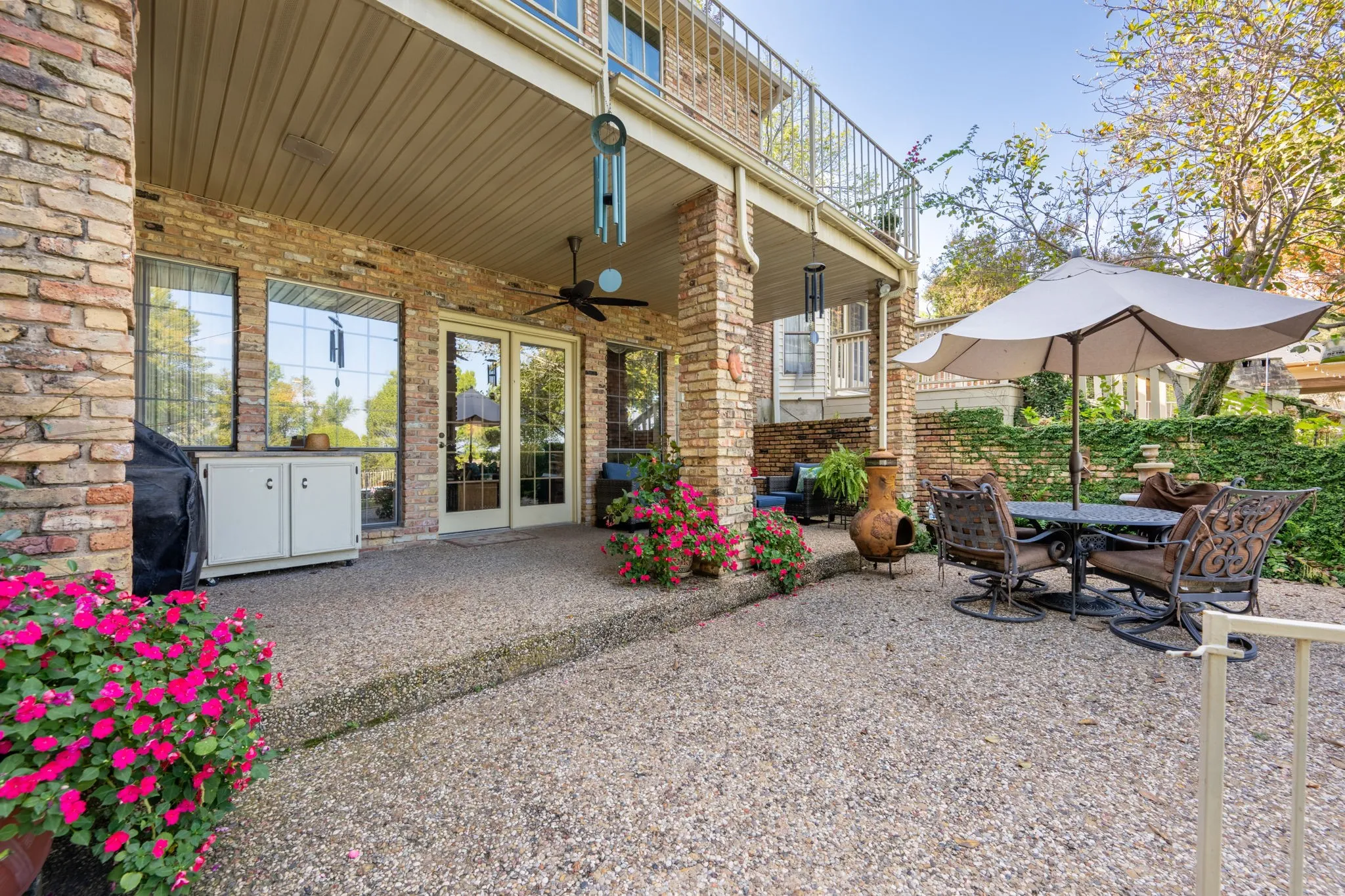 Single Family Residence For Sale in Dallas County , 3316 S Country Club Road, Garland, Texas 75043, 4 Bedroom, 5 Bathroom, 3 Garage spaces, 4,637 Sqft, built in 1984, mls#21382526, Real Estate Agent in Garland, Homes For Sale in Dallas county, Homes For Sale in Garland, Realtor in Garland Texas, Real Estate Brokerage Independent Realty Texas, Luminita Cordes Realtor