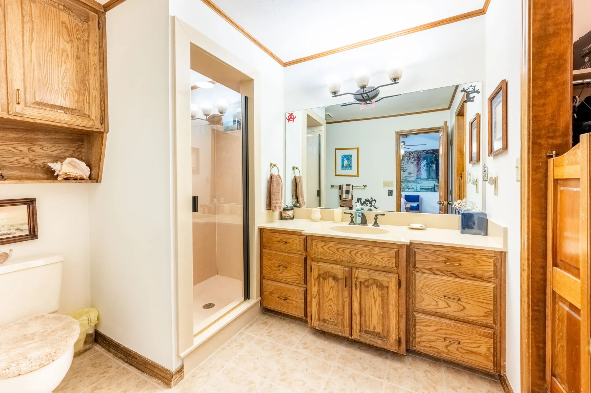 Single Family Residence For Sale in Dallas County , 3316 S Country Club Road, Garland, Texas 75043, 4 Bedroom, 5 Bathroom, 3 Garage spaces, 4,637 Sqft, built in 1984, mls#21382526, Real Estate Agent in Garland, Homes For Sale in Dallas county, Homes For Sale in Garland, Realtor in Garland Texas, Real Estate Brokerage Independent Realty Texas, Luminita Cordes Realtor