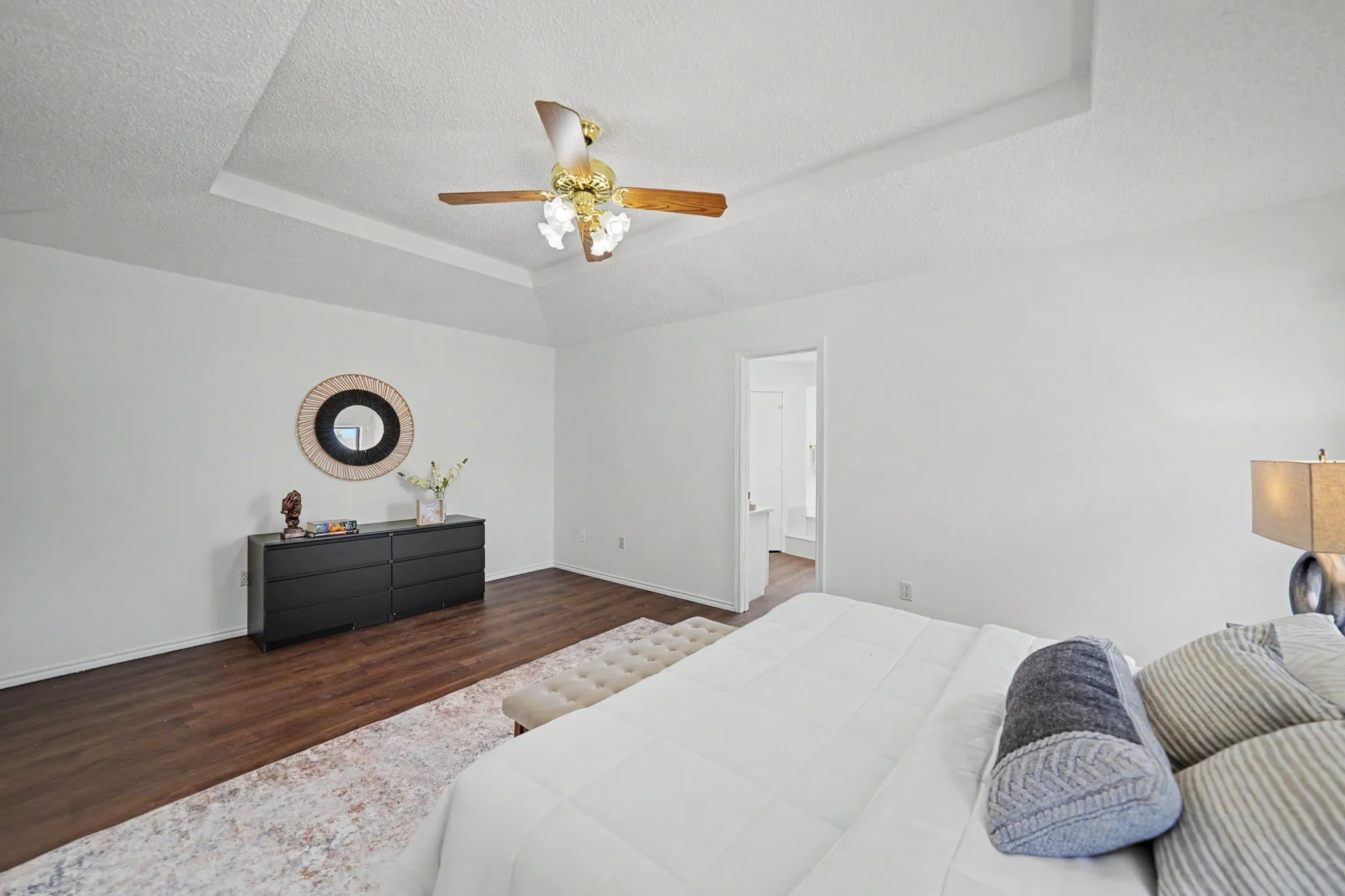 Single Family Residence For Sale in Dallas County , 1230 Lochness Lane, Garland, Texas 75044, 3 Bedroom, 2 Bathroom, 2 Garage spaces, 2,047 Sqft, built in 1986, mls#21382147, Real Estate Agent in Garland, Homes For Sale in Dallas county, Homes For Sale in Garland, Realtor in Garland Texas, Real Estate Brokerage Independent Realty Texas, Luminita Cordes Realtor