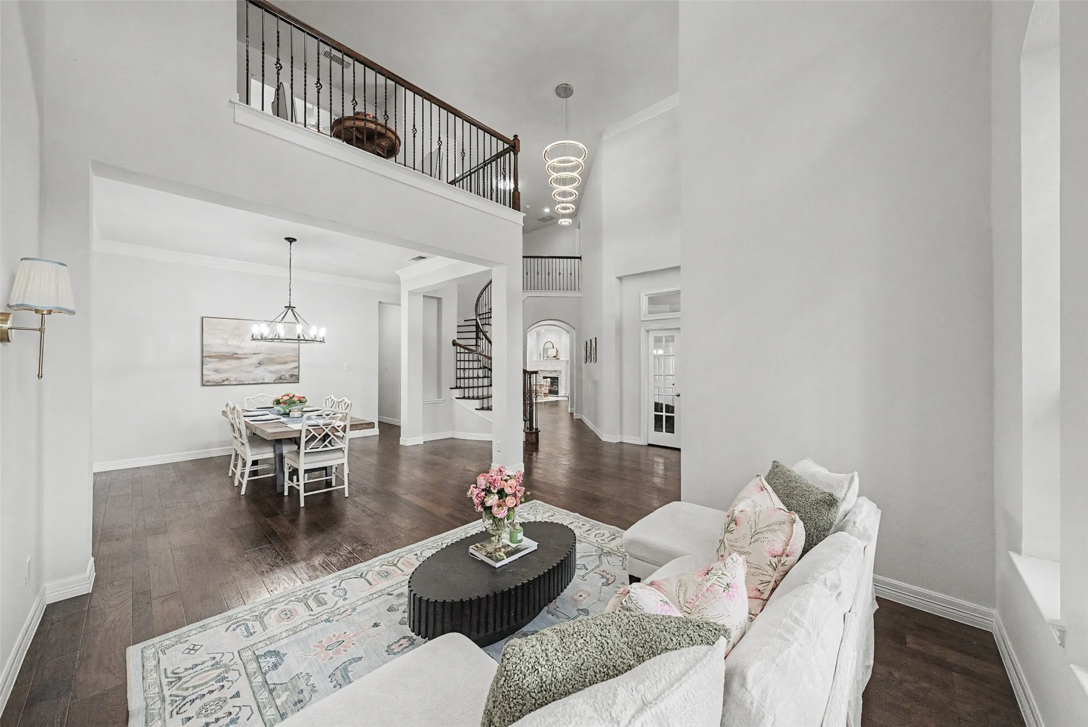 Single Family Residence For Sale in Denton County , 2100 Copperfield Court, Frisco, Texas 75036, 4 Bedroom, 3 Bathroom, 3 Garage spaces, 4,152 Sqft, built in 1999, mls#21369997, Real Estate Agent in Frisco, Homes For Sale in Denton county, Homes For Sale in Frisco, Realtor in Frisco Texas, Real Estate Brokerage Independent Realty Texas, Luminita Cordes Realtor
