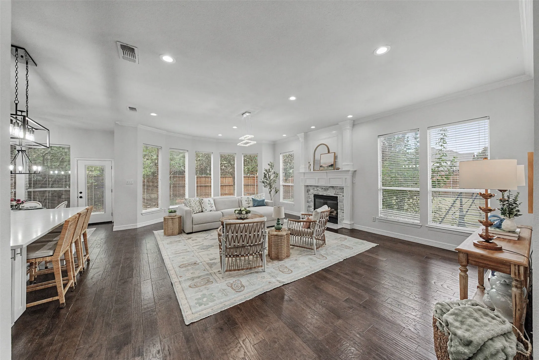 Single Family Residence For Sale in Denton County , 2100 Copperfield Court, Frisco, Texas 75036, 4 Bedroom, 3 Bathroom, 3 Garage spaces, 4,152 Sqft, built in 1999, mls#21369997, Real Estate Agent in Frisco, Homes For Sale in Denton county, Homes For Sale in Frisco, Realtor in Frisco Texas, Real Estate Brokerage Independent Realty Texas, Luminita Cordes Realtor