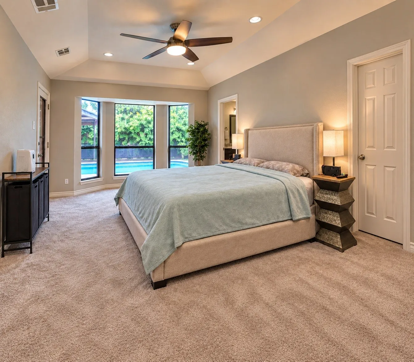 Single Family Residence For Sale in Dallas County , 1405 Hattiesburg Lane, Garland, Texas 75044, 4 Bedroom, 3 Bathroom, 3 Garage spaces, 2,685 Sqft, built in 1983, mls#21376712, Real Estate Agent in Garland, Homes For Sale in Dallas county, Homes For Sale in Garland, Realtor in Garland Texas, Real Estate Brokerage Independent Realty Texas, Luminita Cordes Realtor