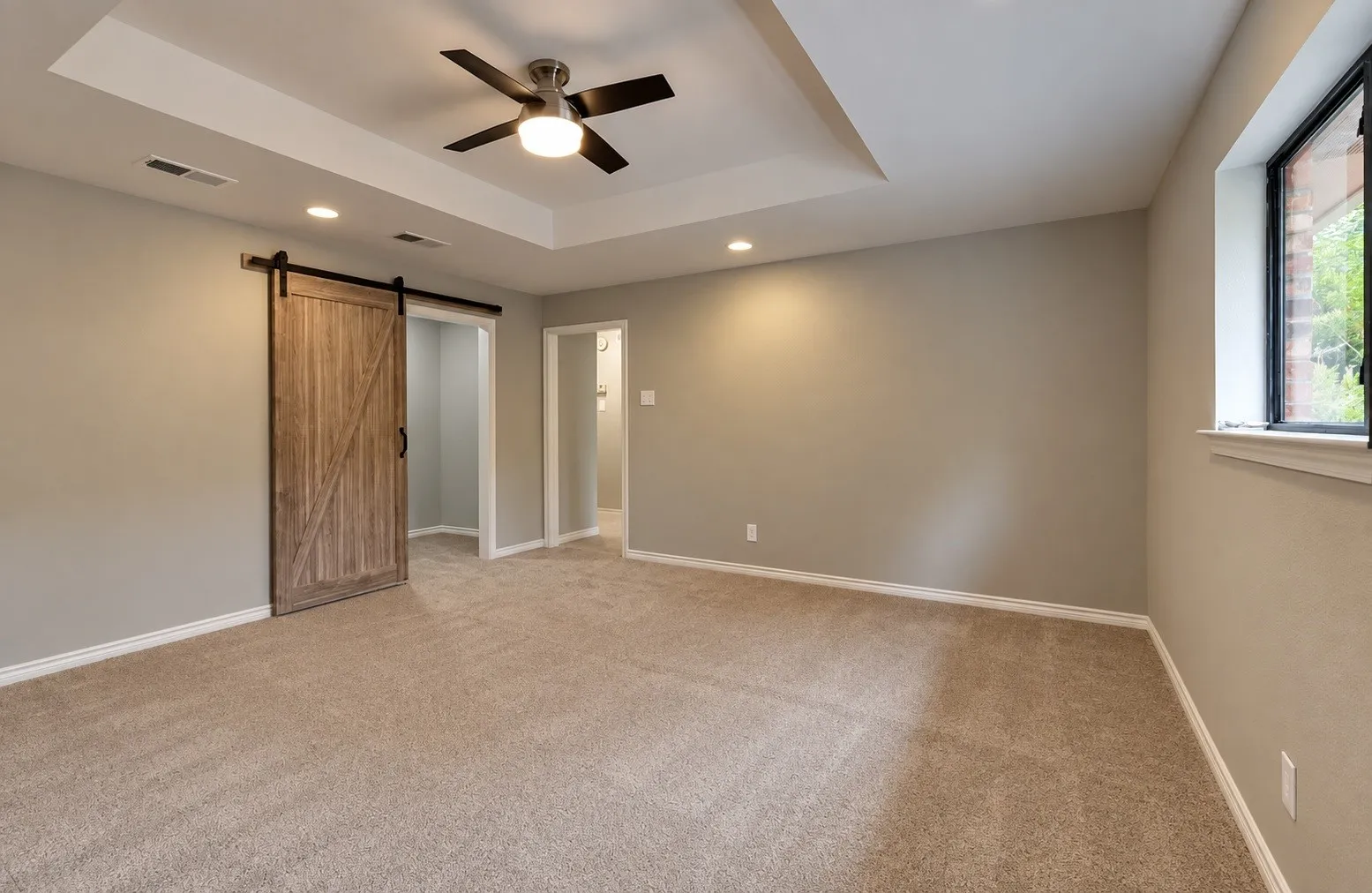 Single Family Residence For Sale in Dallas County , 1405 Hattiesburg Lane, Garland, Texas 75044, 4 Bedroom, 3 Bathroom, 3 Garage spaces, 2,685 Sqft, built in 1983, mls#21376712, Real Estate Agent in Garland, Homes For Sale in Dallas county, Homes For Sale in Garland, Realtor in Garland Texas, Real Estate Brokerage Independent Realty Texas, Luminita Cordes Realtor