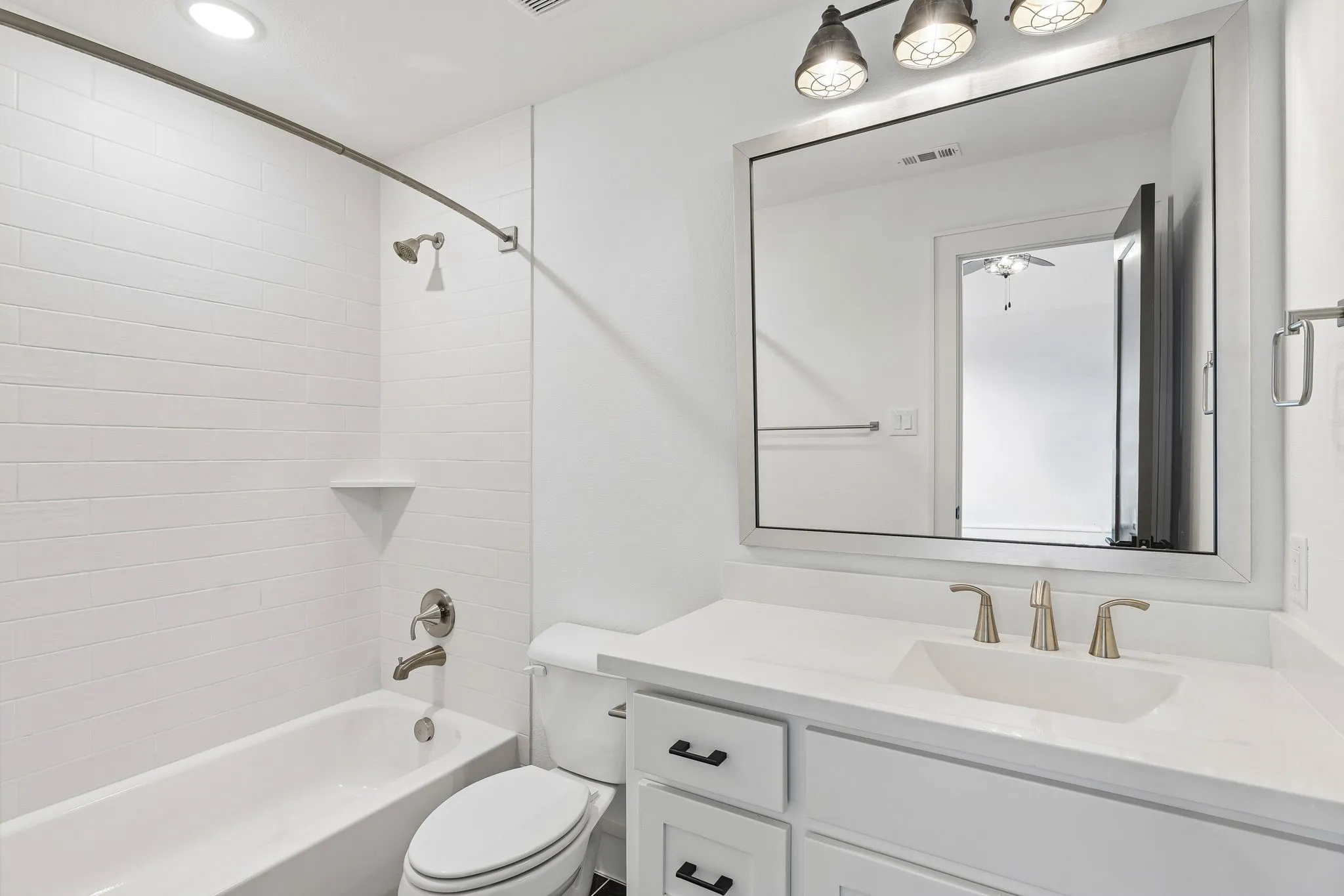 Single Family Residence For Sale in Denton County , 4440 Liberty Drive, Prosper, Texas 75078, 5 Bedroom, 6 Bathroom, 3 Garage spaces, 5,105 Sqft, built in 2019, mls#21380477, Real Estate Agent in Prosper, Homes For Sale in Denton county, Homes For Sale in Prosper, Realtor in Prosper Texas, Real Estate Brokerage Independent Realty Texas, Luminita Cordes Realtor