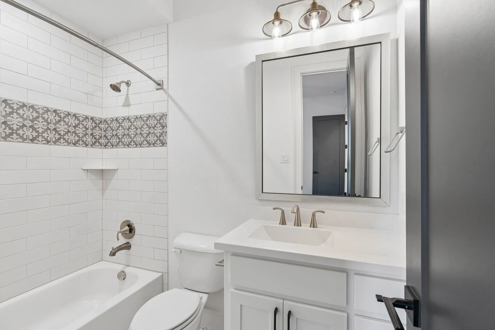 Single Family Residence For Sale in Denton County , 4440 Liberty Drive, Prosper, Texas 75078, 5 Bedroom, 6 Bathroom, 3 Garage spaces, 5,105 Sqft, built in 2019, mls#21380477, Real Estate Agent in Prosper, Homes For Sale in Denton county, Homes For Sale in Prosper, Realtor in Prosper Texas, Real Estate Brokerage Independent Realty Texas, Luminita Cordes Realtor