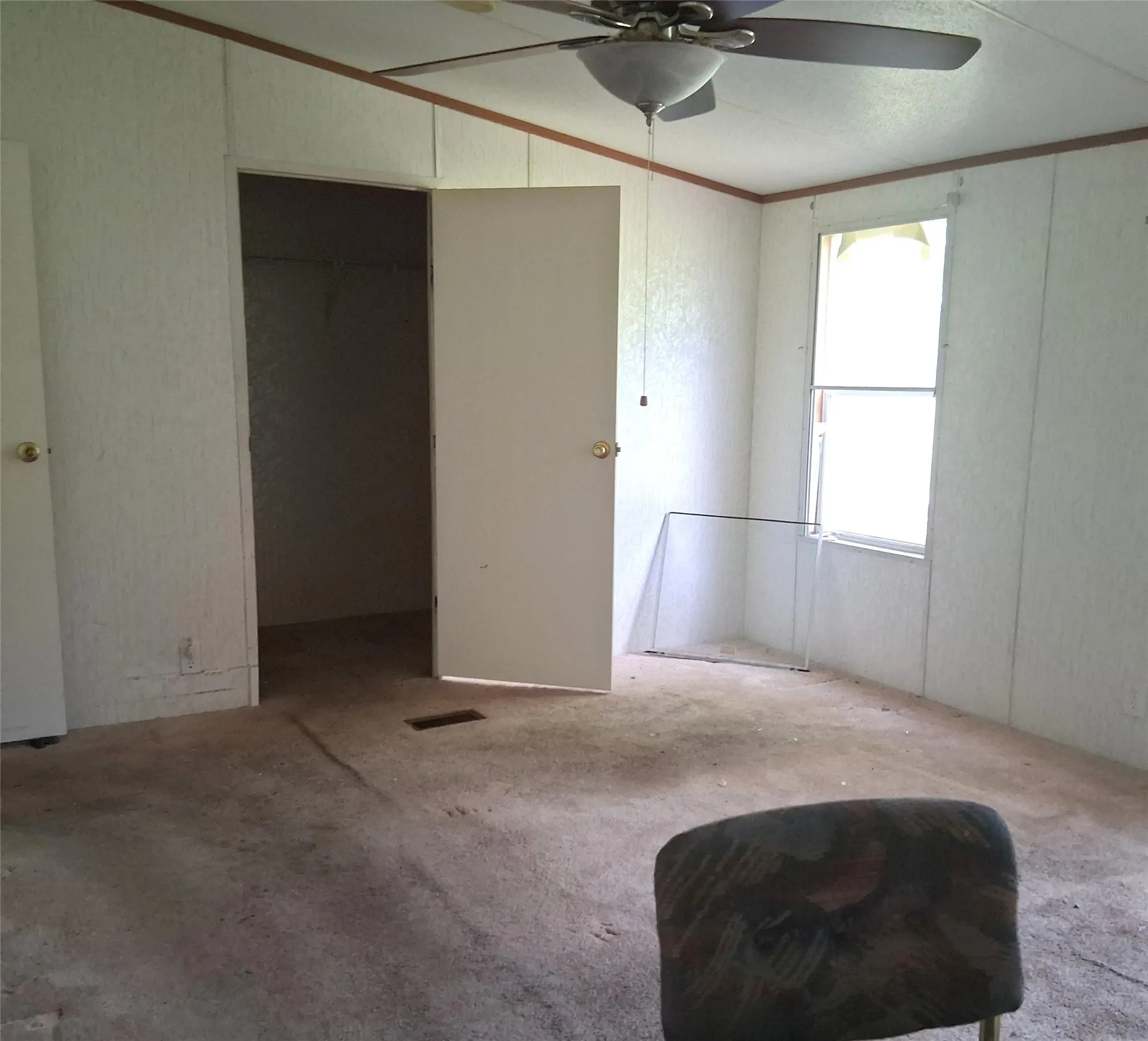 Single Family Residence For Sale in Gregg County , 4207 State Highway 42, Kilgore, Texas 75662, 3 Bedroom, 2 Bathroom, Garage spaces, 1,848 Sqft, built in 1997, mls#21382355, Real Estate Agent in Kilgore, Homes For Sale in Gregg county, Homes For Sale in Kilgore, Realtor in Kilgore Texas, Real Estate Brokerage Independent Realty Texas, Luminita Cordes Realtor