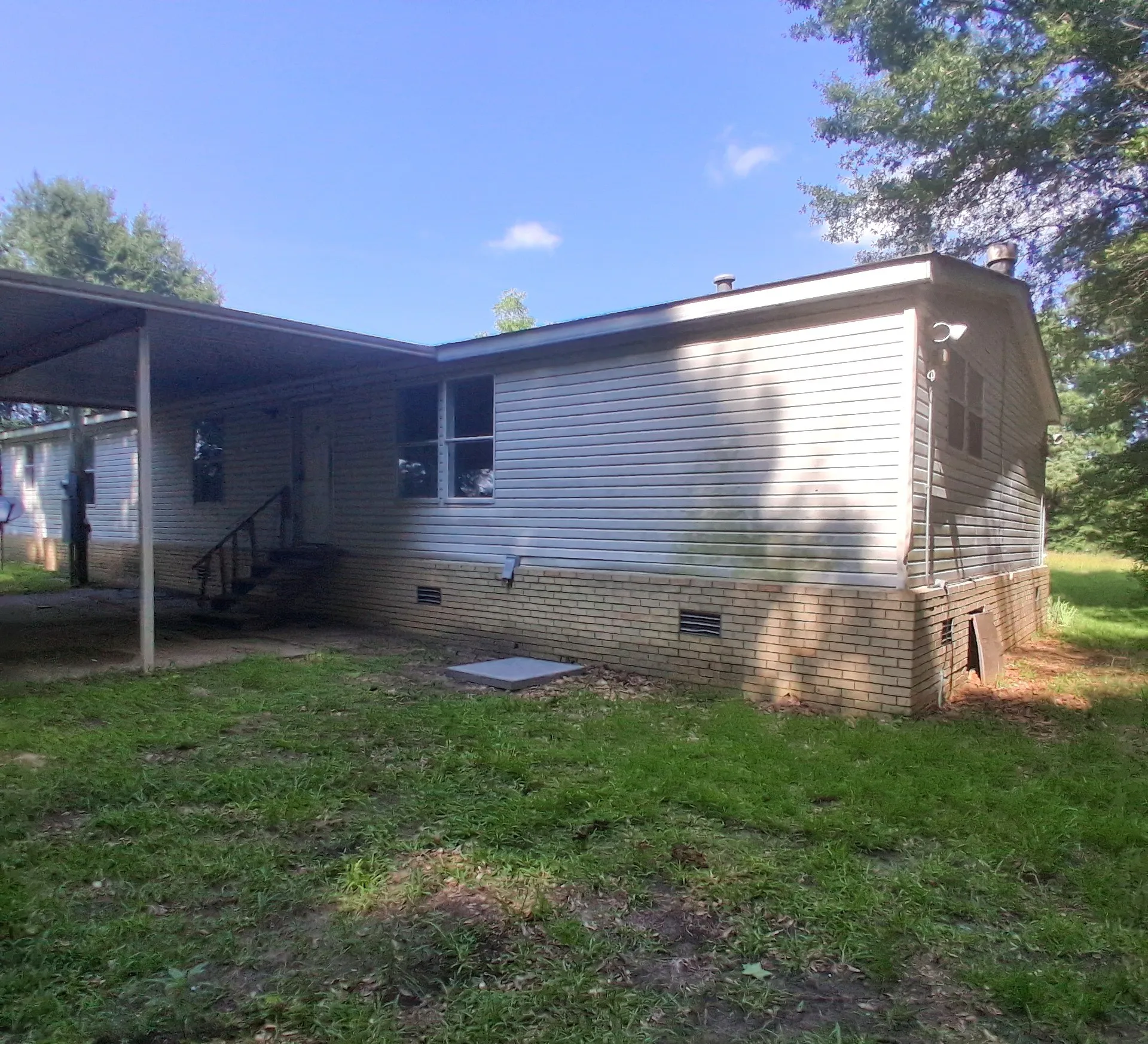 Single Family Residence For Sale in Gregg County , 4207 State Highway 42, Kilgore, Texas 75662, 3 Bedroom, 2 Bathroom, Garage spaces, 1,848 Sqft, built in 1997, mls#21382355, Real Estate Agent in Kilgore, Homes For Sale in Gregg county, Homes For Sale in Kilgore, Realtor in Kilgore Texas, Real Estate Brokerage Independent Realty Texas, Luminita Cordes Realtor