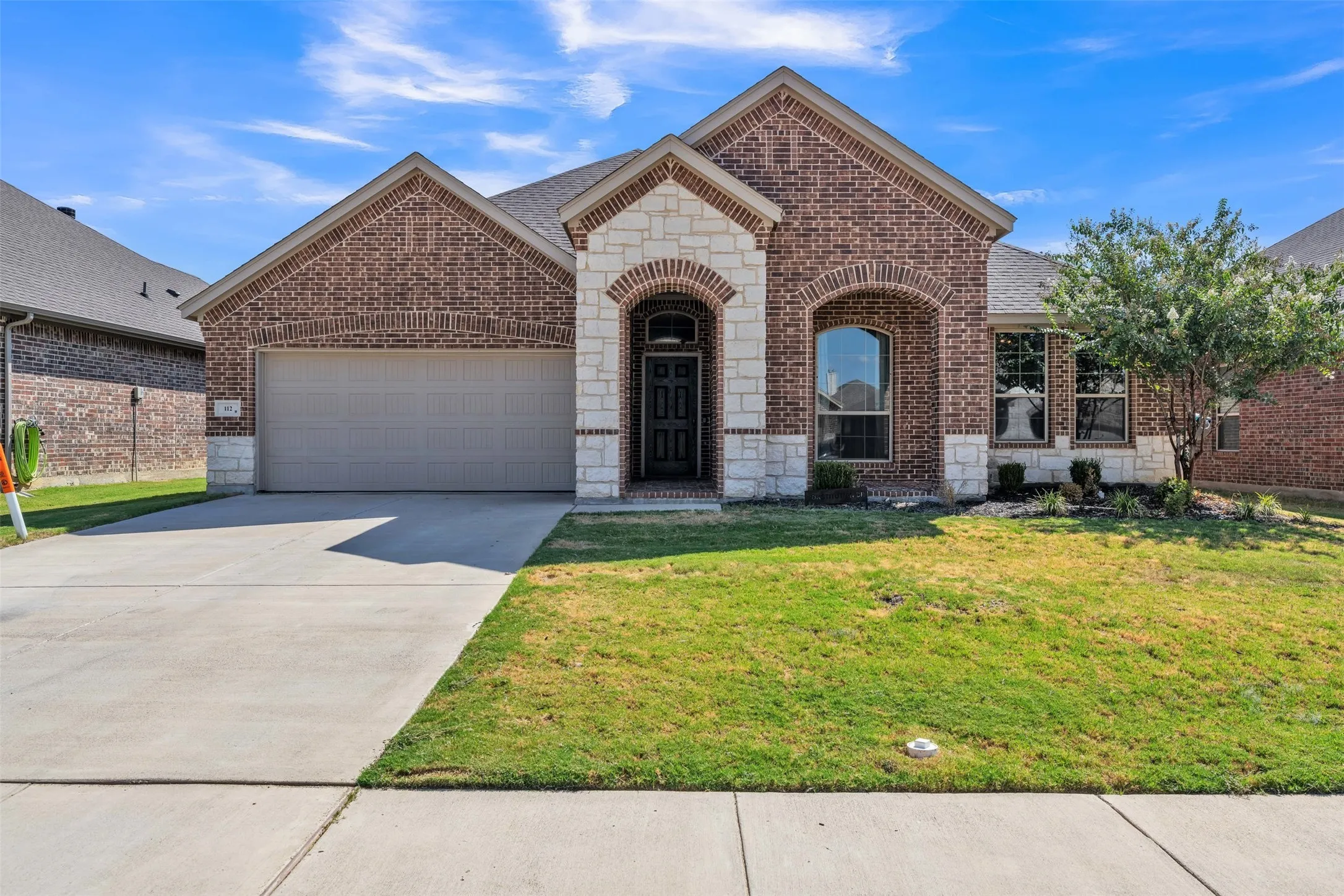 Single Family Residence For Sale in Johnson County , 112 Constitution Drive, Joshua, Texas 76058, 4 Bedroom, 2 Bathroom, 2 Garage spaces, 2,121 Sqft, built in 2022, mls#21382407, Real Estate Agent in Joshua, Homes For Sale in Johnson county, Homes For Sale in Joshua, Realtor in Joshua Texas, Real Estate Brokerage Independent Realty Texas, Luminita Cordes Realtor
