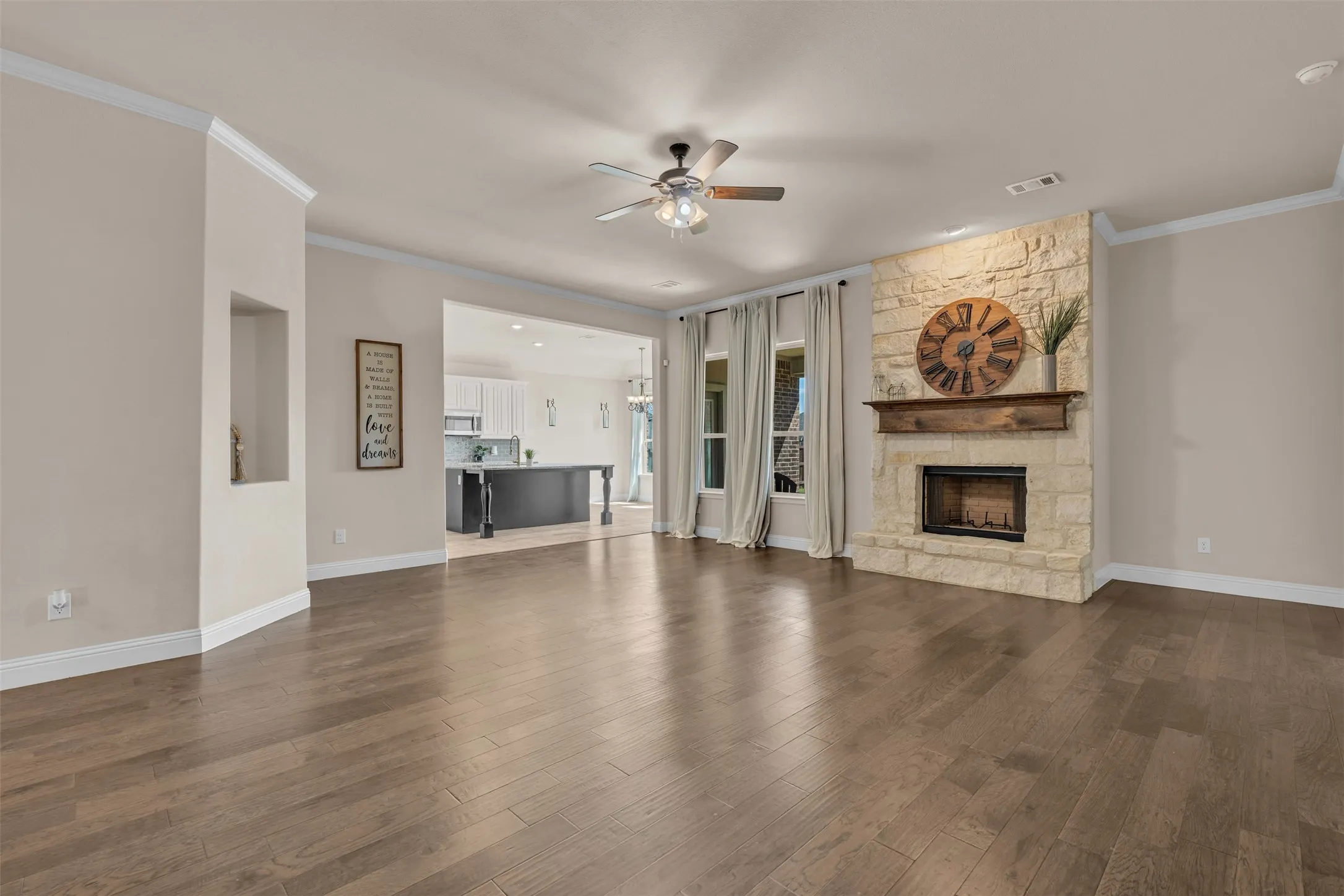 Single Family Residence For Sale in Johnson County , 112 Constitution Drive, Joshua, Texas 76058, 4 Bedroom, 2 Bathroom, 2 Garage spaces, 2,121 Sqft, built in 2022, mls#21382407, Real Estate Agent in Joshua, Homes For Sale in Johnson county, Homes For Sale in Joshua, Realtor in Joshua Texas, Real Estate Brokerage Independent Realty Texas, Luminita Cordes Realtor