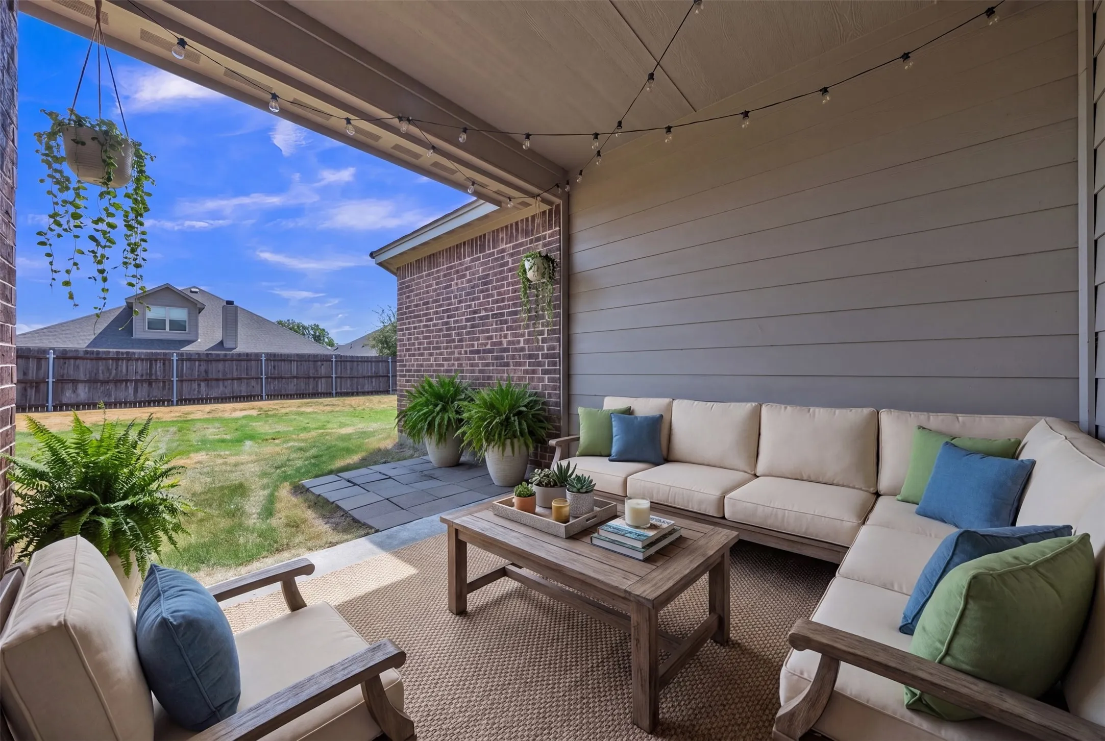 Single Family Residence For Sale in Johnson County , 112 Constitution Drive, Joshua, Texas 76058, 4 Bedroom, 2 Bathroom, 2 Garage spaces, 2,121 Sqft, built in 2022, mls#21382407, Real Estate Agent in Joshua, Homes For Sale in Johnson county, Homes For Sale in Joshua, Realtor in Joshua Texas, Real Estate Brokerage Independent Realty Texas, Luminita Cordes Realtor