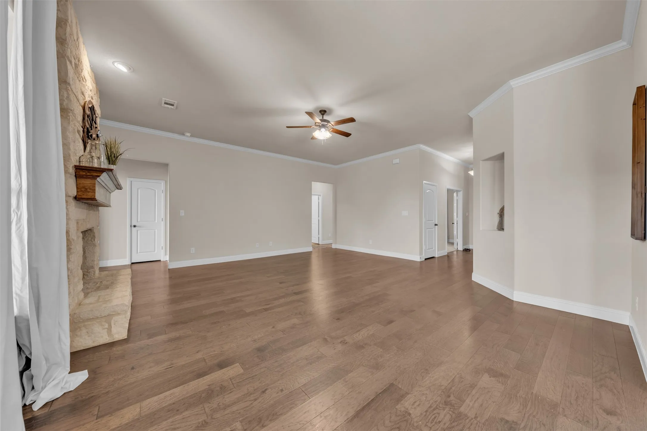 Single Family Residence For Sale in Johnson County , 112 Constitution Drive, Joshua, Texas 76058, 4 Bedroom, 2 Bathroom, 2 Garage spaces, 2,121 Sqft, built in 2022, mls#21382407, Real Estate Agent in Joshua, Homes For Sale in Johnson county, Homes For Sale in Joshua, Realtor in Joshua Texas, Real Estate Brokerage Independent Realty Texas, Luminita Cordes Realtor