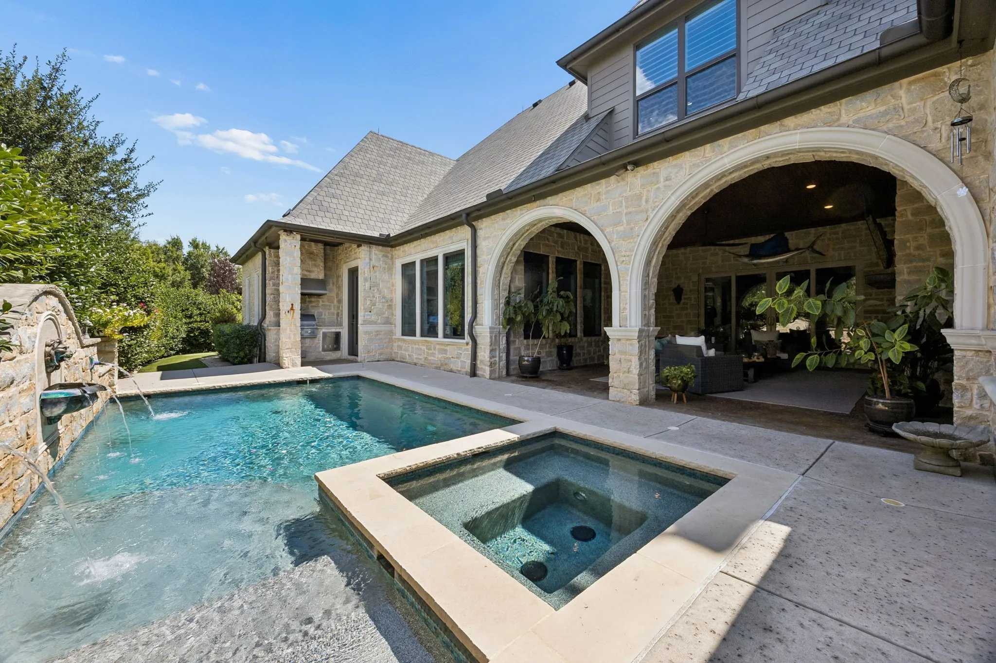 Single Family Residence For Sale in Tarrant County , 1817 Saint Philip Avenue, Southlake, Texas 76092, 4 Bedroom, 4 Bathroom, 4 Garage spaces, 4,055 Sqft, built in 2013, mls#21382855, Real Estate Agent in Southlake, Homes For Sale in Tarrant county, Homes For Sale in Southlake, Realtor in Southlake Texas, Real Estate Brokerage Independent Realty Texas, Luminita Cordes Realtor