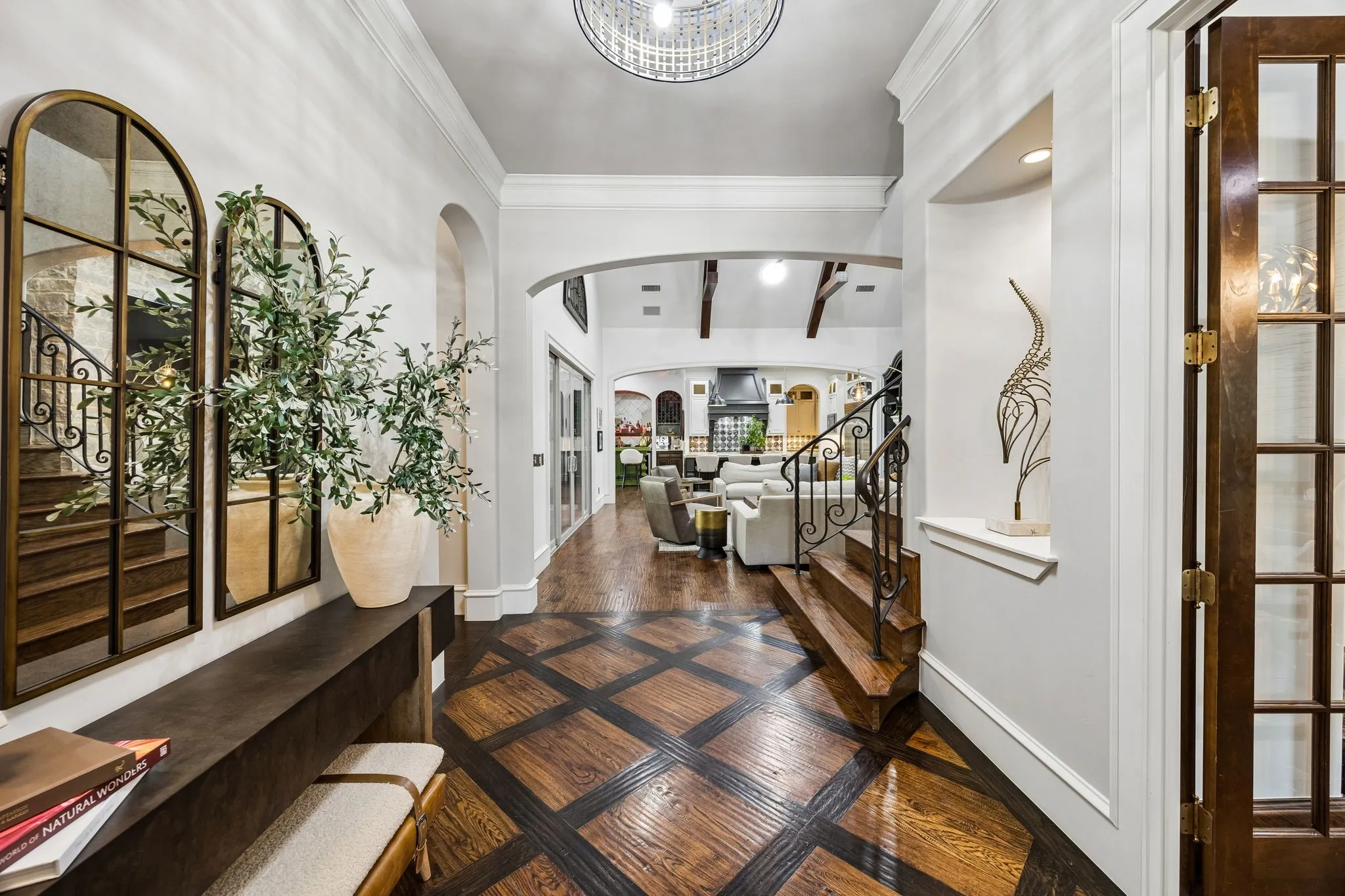Single Family Residence For Sale in Tarrant County , 1817 Saint Philip Avenue, Southlake, Texas 76092, 4 Bedroom, 4 Bathroom, 4 Garage spaces, 4,055 Sqft, built in 2013, mls#21382855, Real Estate Agent in Southlake, Homes For Sale in Tarrant county, Homes For Sale in Southlake, Realtor in Southlake Texas, Real Estate Brokerage Independent Realty Texas, Luminita Cordes Realtor