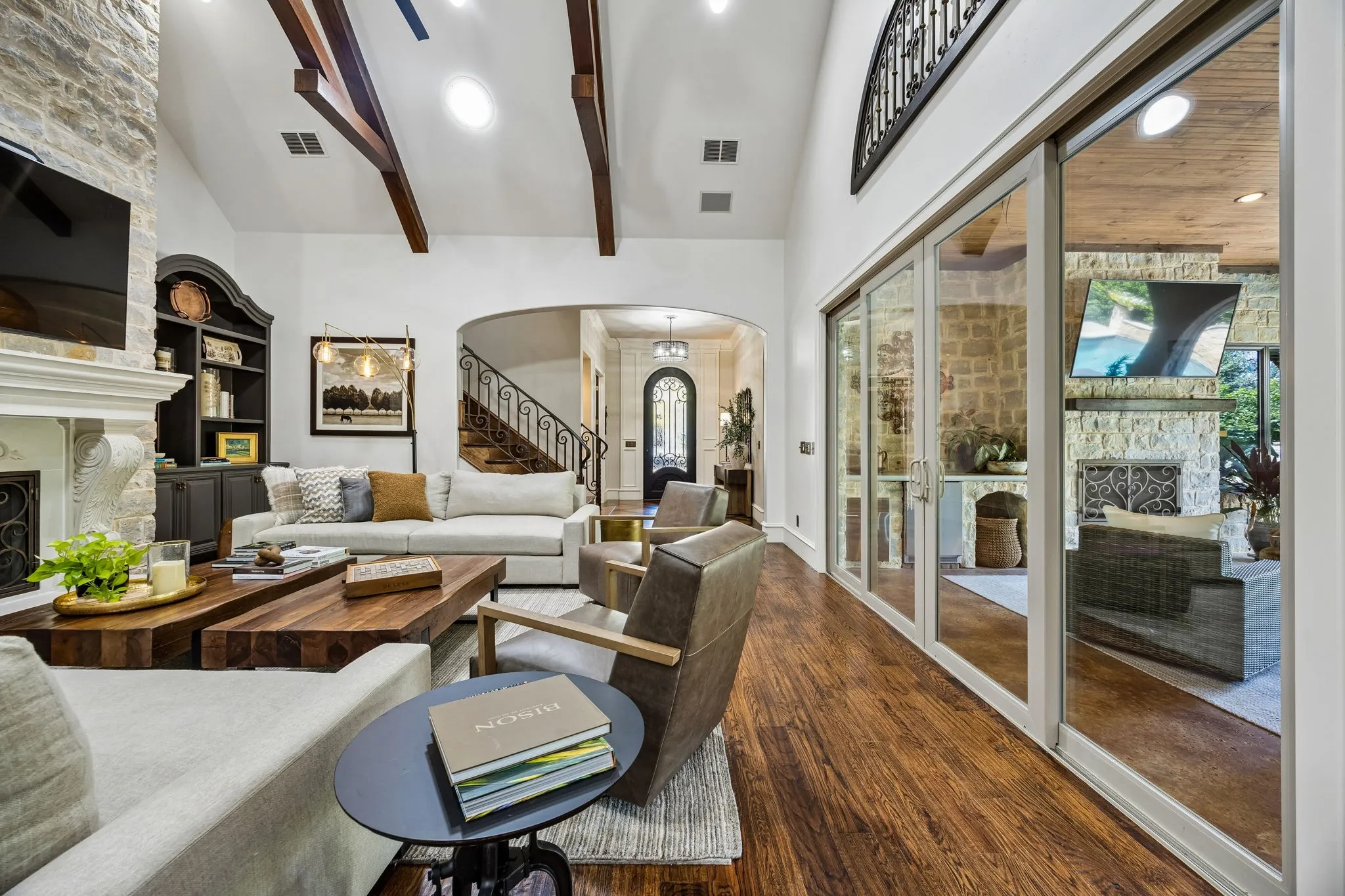 Single Family Residence For Sale in Tarrant County , 1817 Saint Philip Avenue, Southlake, Texas 76092, 4 Bedroom, 4 Bathroom, 4 Garage spaces, 4,055 Sqft, built in 2013, mls#21382855, Real Estate Agent in Southlake, Homes For Sale in Tarrant county, Homes For Sale in Southlake, Realtor in Southlake Texas, Real Estate Brokerage Independent Realty Texas, Luminita Cordes Realtor