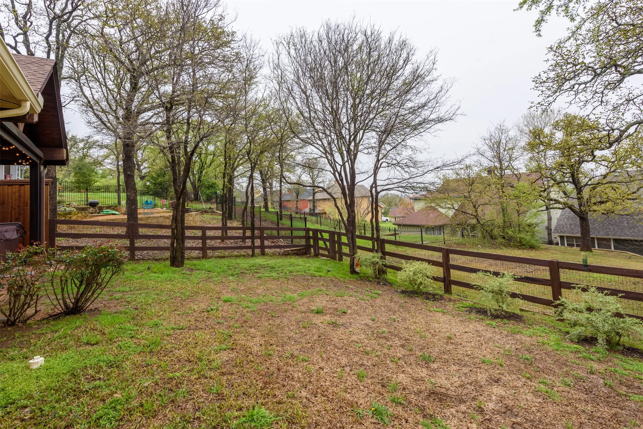 Single Family Residence For Sale in Denton County , 405 Dallas Street, Argyle, Texas 76226, 3 Bedroom, 3 Bathroom, 2 Garage spaces, 2,587 Sqft, built in 2008, mls#21382716, Real Estate Agent in Argyle, Homes For Sale in Denton county, Homes For Sale in Argyle, Realtor in Argyle Texas, Real Estate Brokerage Independent Realty Texas, Luminita Cordes Realtor