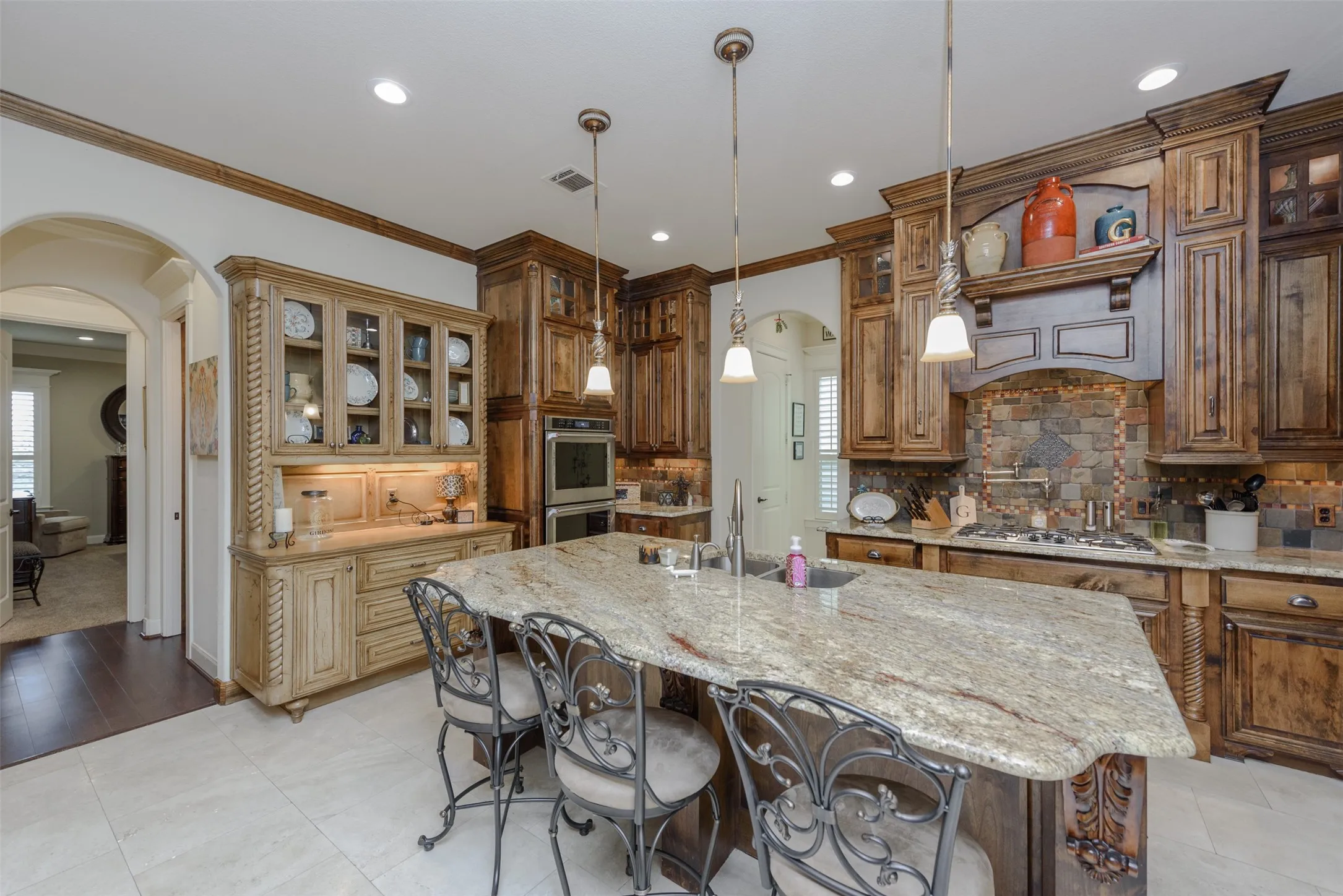 Single Family Residence For Sale in Denton County , 405 Dallas Street, Argyle, Texas 76226, 3 Bedroom, 3 Bathroom, 2 Garage spaces, 2,587 Sqft, built in 2008, mls#21382716, Real Estate Agent in Argyle, Homes For Sale in Denton county, Homes For Sale in Argyle, Realtor in Argyle Texas, Real Estate Brokerage Independent Realty Texas, Luminita Cordes Realtor
