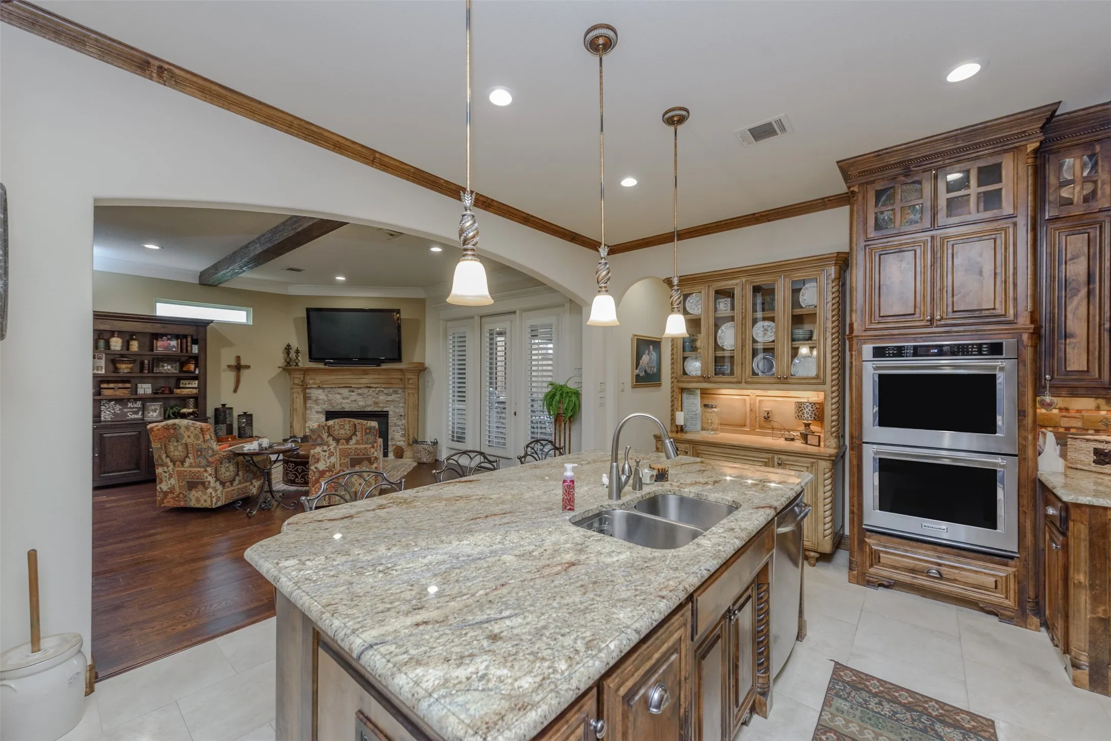 Single Family Residence For Sale in Denton County , 405 Dallas Street, Argyle, Texas 76226, 3 Bedroom, 3 Bathroom, 2 Garage spaces, 2,587 Sqft, built in 2008, mls#21382716, Real Estate Agent in Argyle, Homes For Sale in Denton county, Homes For Sale in Argyle, Realtor in Argyle Texas, Real Estate Brokerage Independent Realty Texas, Luminita Cordes Realtor