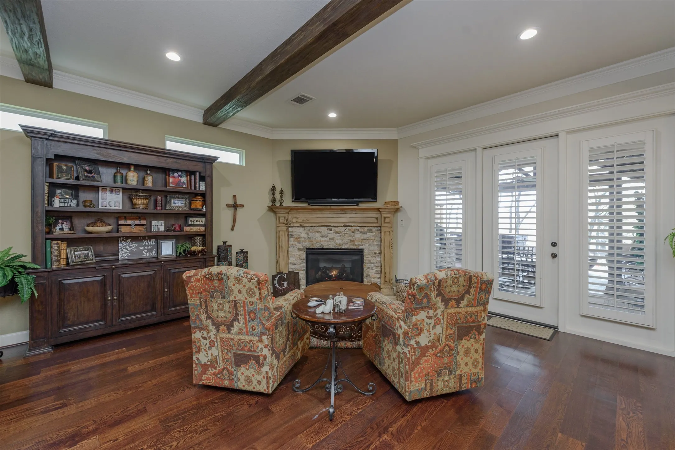 Single Family Residence For Sale in Denton County , 405 Dallas Street, Argyle, Texas 76226, 3 Bedroom, 3 Bathroom, 2 Garage spaces, 2,587 Sqft, built in 2008, mls#21382716, Real Estate Agent in Argyle, Homes For Sale in Denton county, Homes For Sale in Argyle, Realtor in Argyle Texas, Real Estate Brokerage Independent Realty Texas, Luminita Cordes Realtor