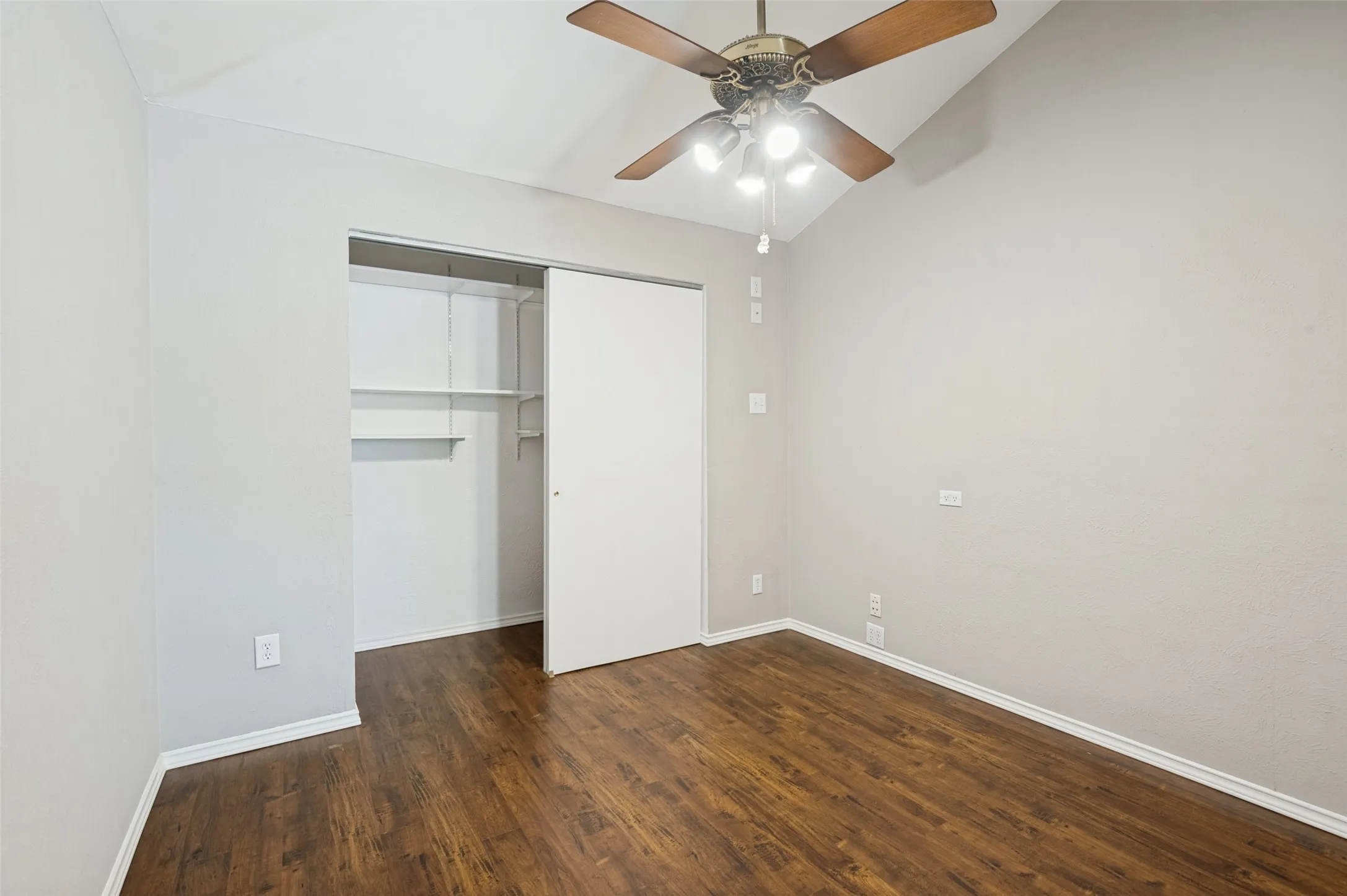 Single Family Residence For Sale in Denton County , 1730 Glencairn Lane, Lewisville, Texas 75067, 3 Bedroom, 2 Bathroom, 2 Garage spaces, 1,634 Sqft, built in 1984, mls#21382850, Real Estate Agent in Lewisville, Homes For Sale in Denton county, Homes For Sale in Lewisville, Realtor in Lewisville Texas, Real Estate Brokerage Independent Realty Texas, Luminita Cordes Realtor