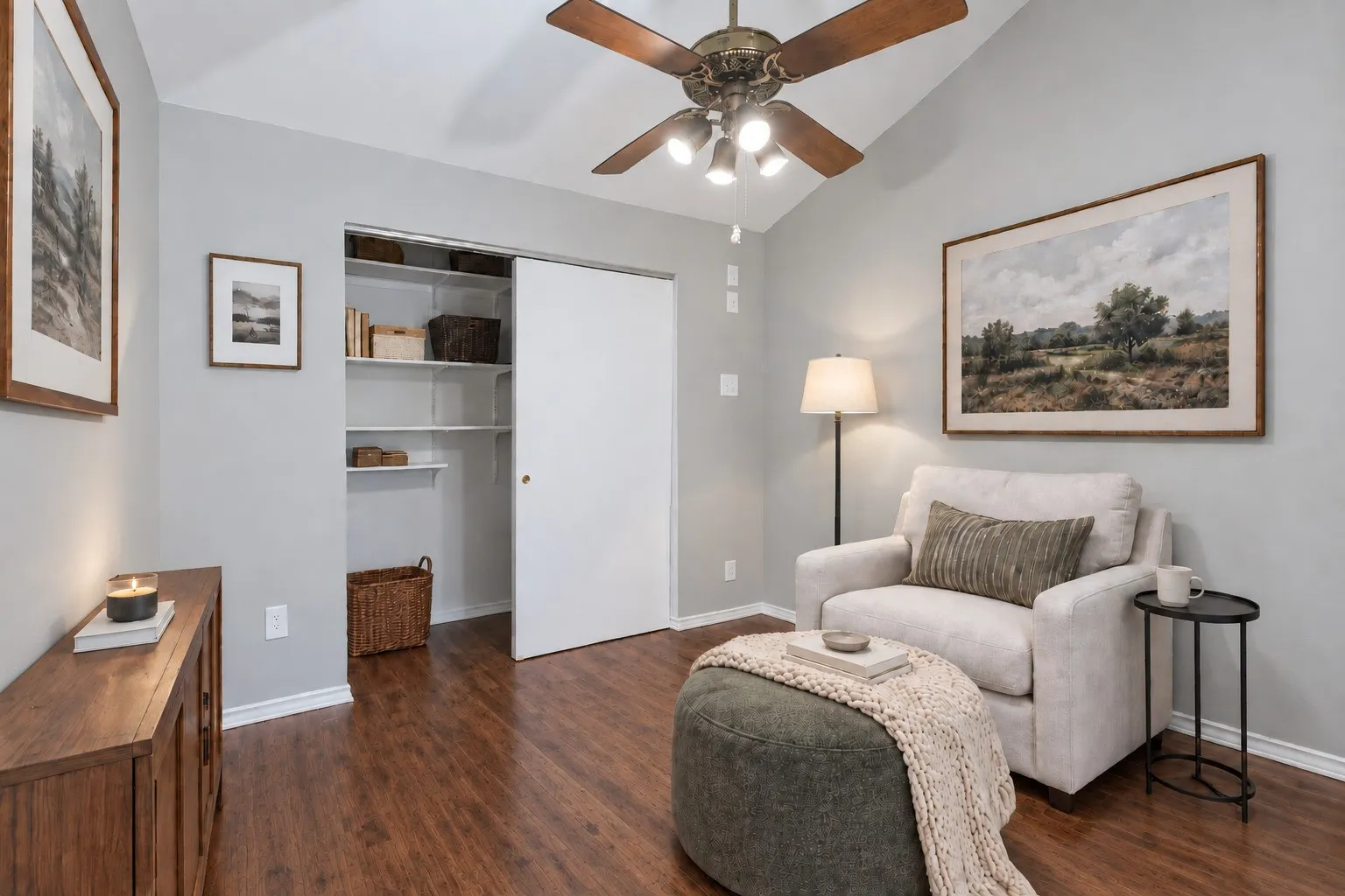 Single Family Residence For Sale in Denton County , 1730 Glencairn Lane, Lewisville, Texas 75067, 3 Bedroom, 2 Bathroom, 2 Garage spaces, 1,634 Sqft, built in 1984, mls#21382850, Real Estate Agent in Lewisville, Homes For Sale in Denton county, Homes For Sale in Lewisville, Realtor in Lewisville Texas, Real Estate Brokerage Independent Realty Texas, Luminita Cordes Realtor