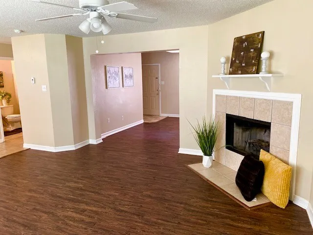 Single Family Residence For Rent in Tarrant County , 372 Marsha Street, Saginaw, Texas 76179, 4 Bedroom, 3 Bathroom, 2 Garage spaces, 2,419 Sqft, built in 2000, mls#21382887, Real Estate Agent in Saginaw, Homes For Rent in Tarrant county, Homes For Rent in Saginaw, Realtor in Saginaw Texas, Real Estate Brokerage Independent Realty Texas, Luminita Cordes Realtor