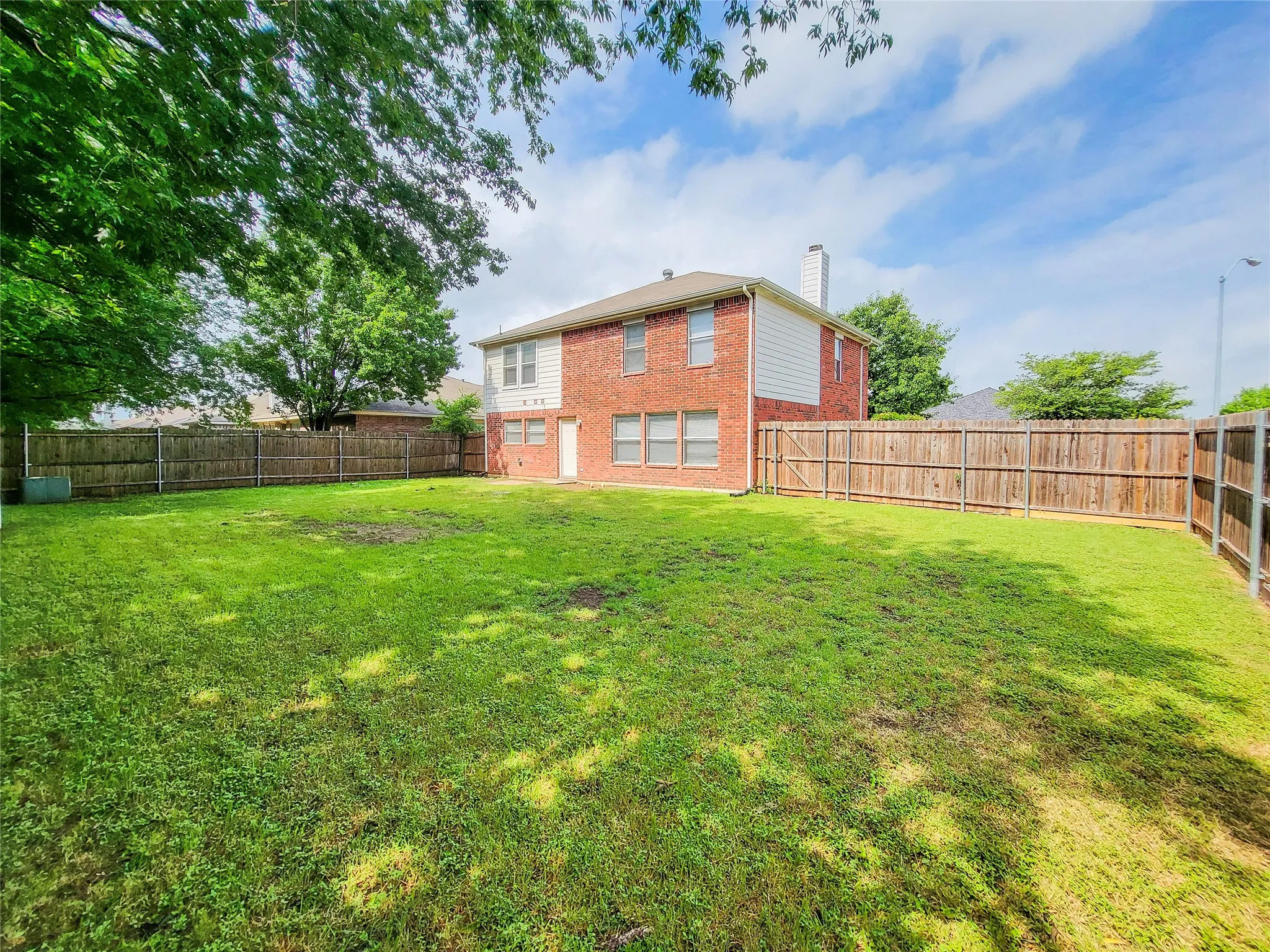 Single Family Residence For Rent in Tarrant County , 372 Marsha Street, Saginaw, Texas 76179, 4 Bedroom, 3 Bathroom, 2 Garage spaces, 2,419 Sqft, built in 2000, mls#21382887, Real Estate Agent in Saginaw, Homes For Rent in Tarrant county, Homes For Rent in Saginaw, Realtor in Saginaw Texas, Real Estate Brokerage Independent Realty Texas, Luminita Cordes Realtor