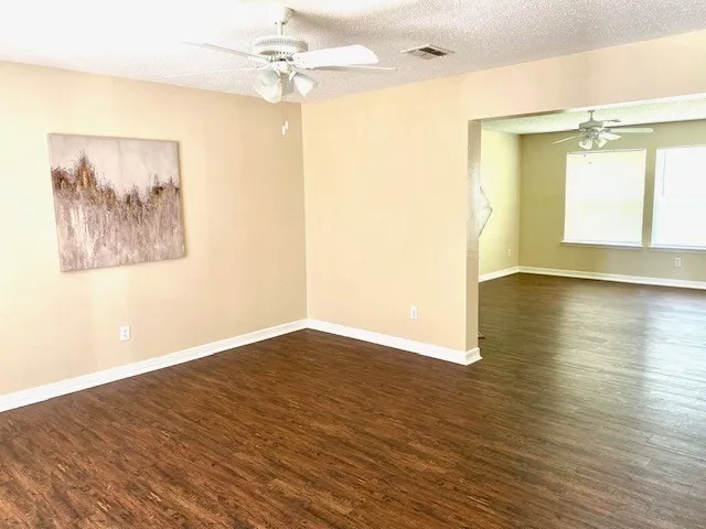 Single Family Residence For Rent in Tarrant County , 372 Marsha Street, Saginaw, Texas 76179, 4 Bedroom, 3 Bathroom, 2 Garage spaces, 2,419 Sqft, built in 2000, mls#21382887, Real Estate Agent in Saginaw, Homes For Rent in Tarrant county, Homes For Rent in Saginaw, Realtor in Saginaw Texas, Real Estate Brokerage Independent Realty Texas, Luminita Cordes Realtor