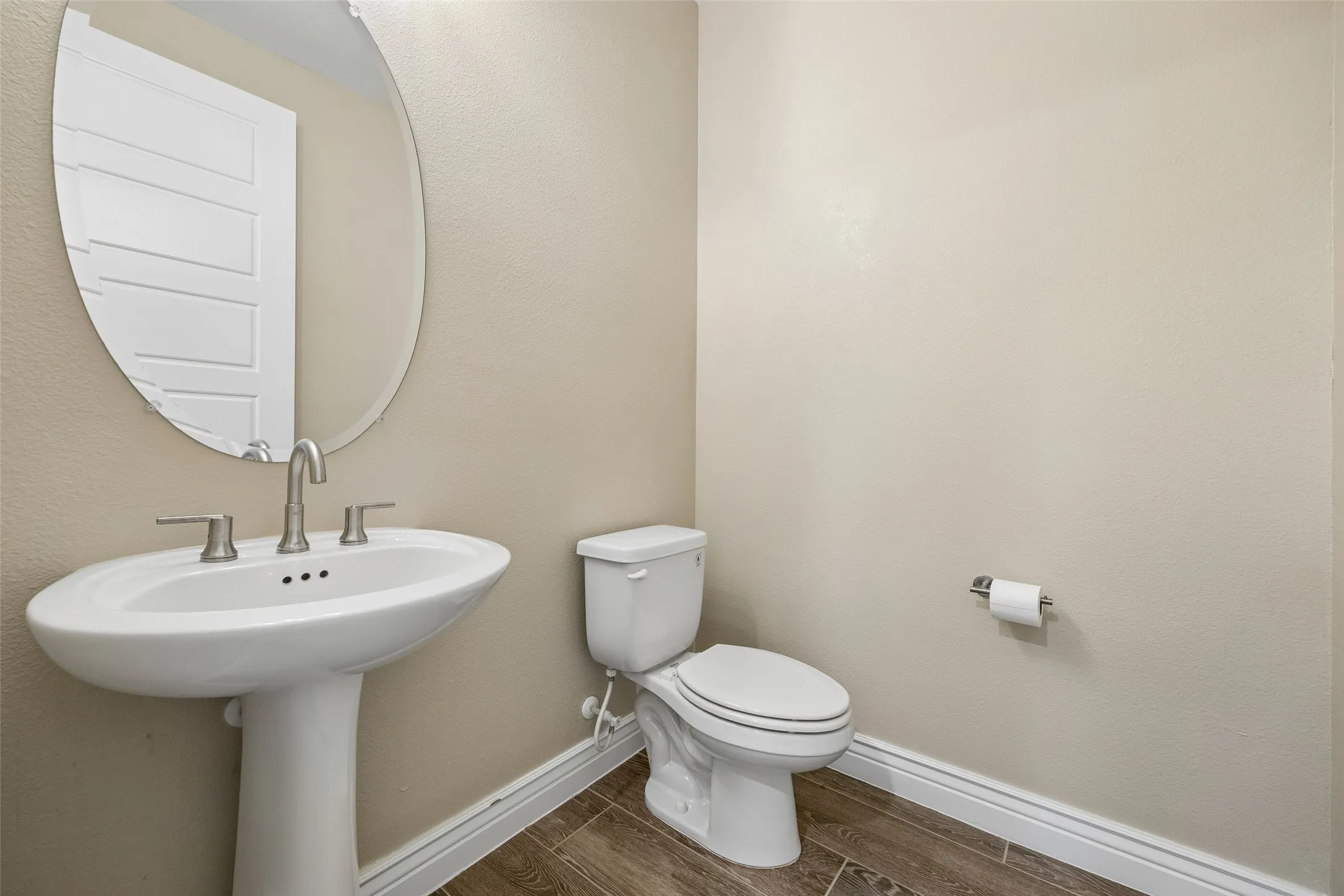 Single Family Residence For Sale in Denton County , 11901 Southerland Drive, Denton, Texas 76207, 2 Bedroom, 4 Bathroom, 3 Garage spaces, 2,890 Sqft, built in 2015, mls#21382083, Real Estate Agent in Denton, Homes For Sale in Denton county, Homes For Sale in Denton, Realtor in Denton Texas, Real Estate Brokerage Independent Realty Texas, Luminita Cordes Realtor