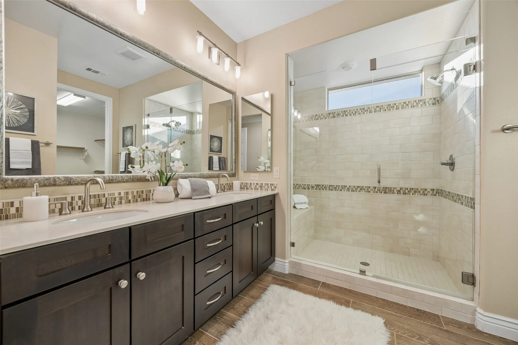 Single Family Residence For Sale in Denton County , 11901 Southerland Drive, Denton, Texas 76207, 2 Bedroom, 4 Bathroom, 3 Garage spaces, 2,890 Sqft, built in 2015, mls#21382083, Real Estate Agent in Denton, Homes For Sale in Denton county, Homes For Sale in Denton, Realtor in Denton Texas, Real Estate Brokerage Independent Realty Texas, Luminita Cordes Realtor