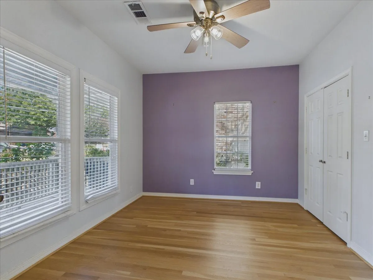 Single Family Residence For Sale in Dallas County , 6100 Victor Street, Dallas, Texas 75214, 4 Bedroom, 2 Bathroom, Garage spaces, 1,752 Sqft, built in 1916, mls#21378346, Real Estate Agent in Dallas, Homes For Sale in Dallas county, Homes For Sale in Dallas, Realtor in Dallas Texas, Real Estate Brokerage Independent Realty Texas, Luminita Cordes Realtor