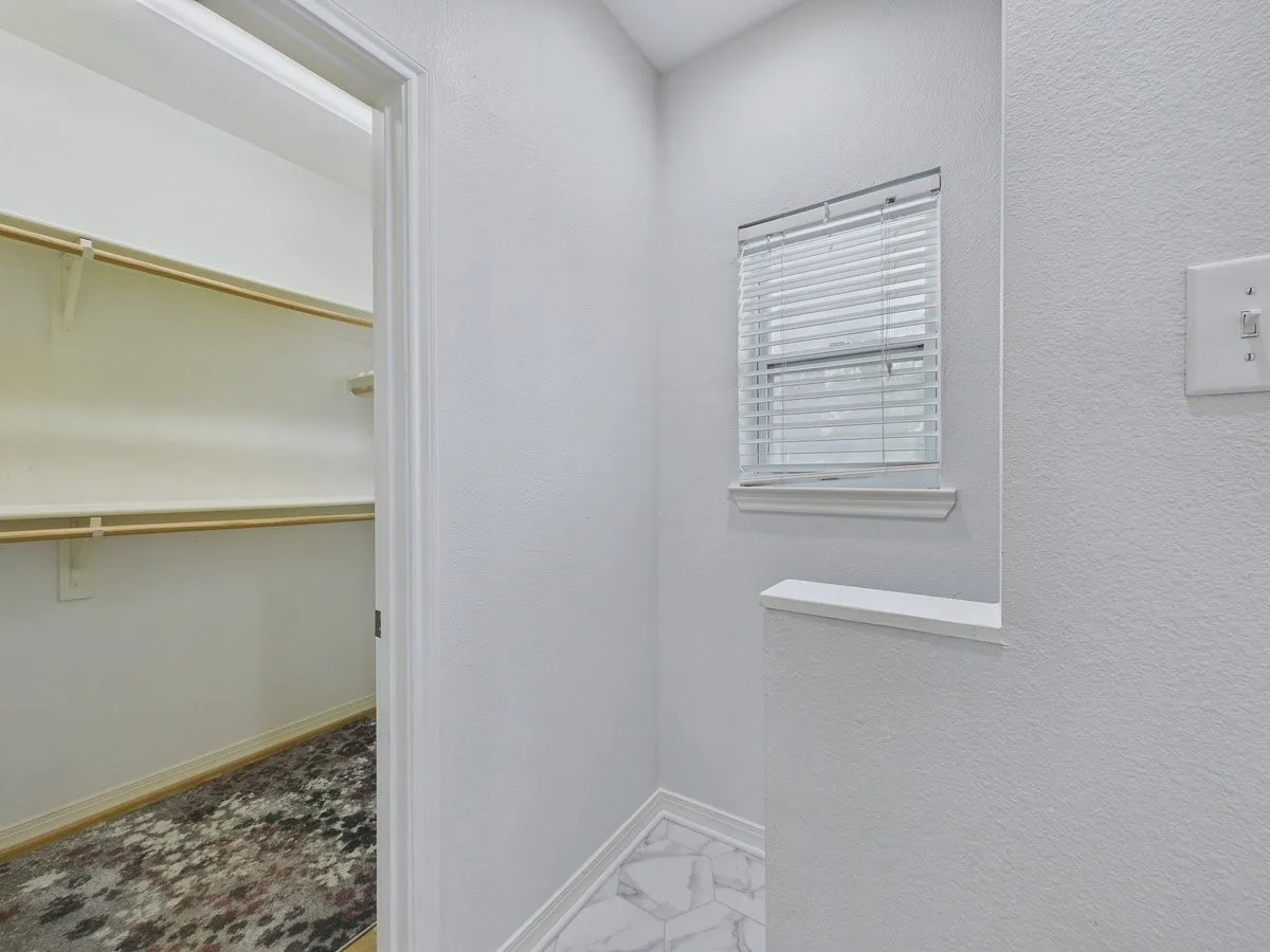Walk-in closet