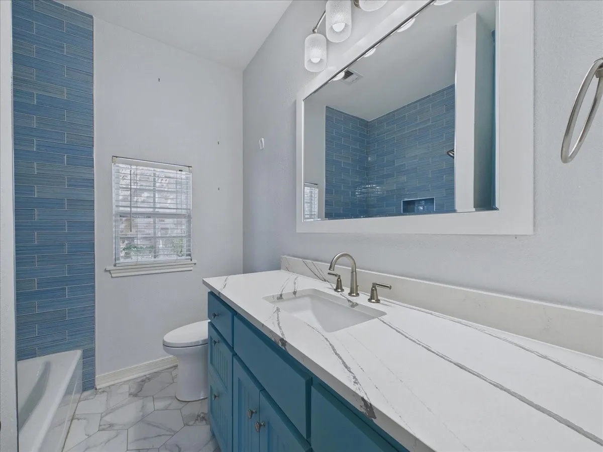 Single Family Residence For Sale in Dallas County , 6100 Victor Street, Dallas, Texas 75214, 4 Bedroom, 2 Bathroom, Garage spaces, 1,752 Sqft, built in 1916, mls#21378346, Real Estate Agent in Dallas, Homes For Sale in Dallas county, Homes For Sale in Dallas, Realtor in Dallas Texas, Real Estate Brokerage Independent Realty Texas, Luminita Cordes Realtor