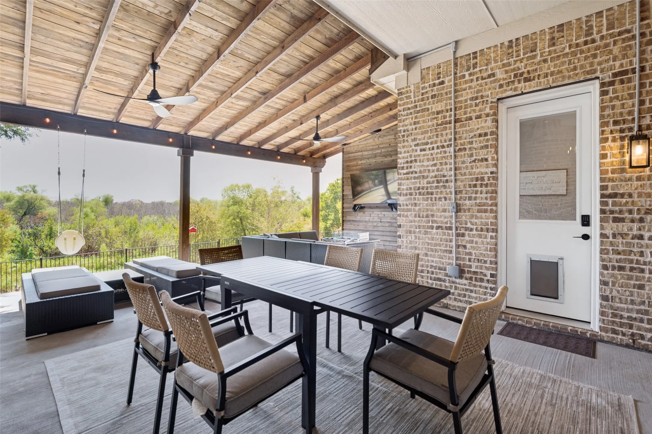 Single Family Residence For Sale in Denton County , 4430 Whispering Lake Drive, Frisco, Texas 75036, 4 Bedroom, 5 Bathroom, 3 Garage spaces, 3,743 Sqft, built in 2014, mls#21381902, Real Estate Agent in Frisco, Homes For Sale in Denton county, Homes For Sale in Frisco, Realtor in Frisco Texas, Real Estate Brokerage Independent Realty Texas, Luminita Cordes Realtor