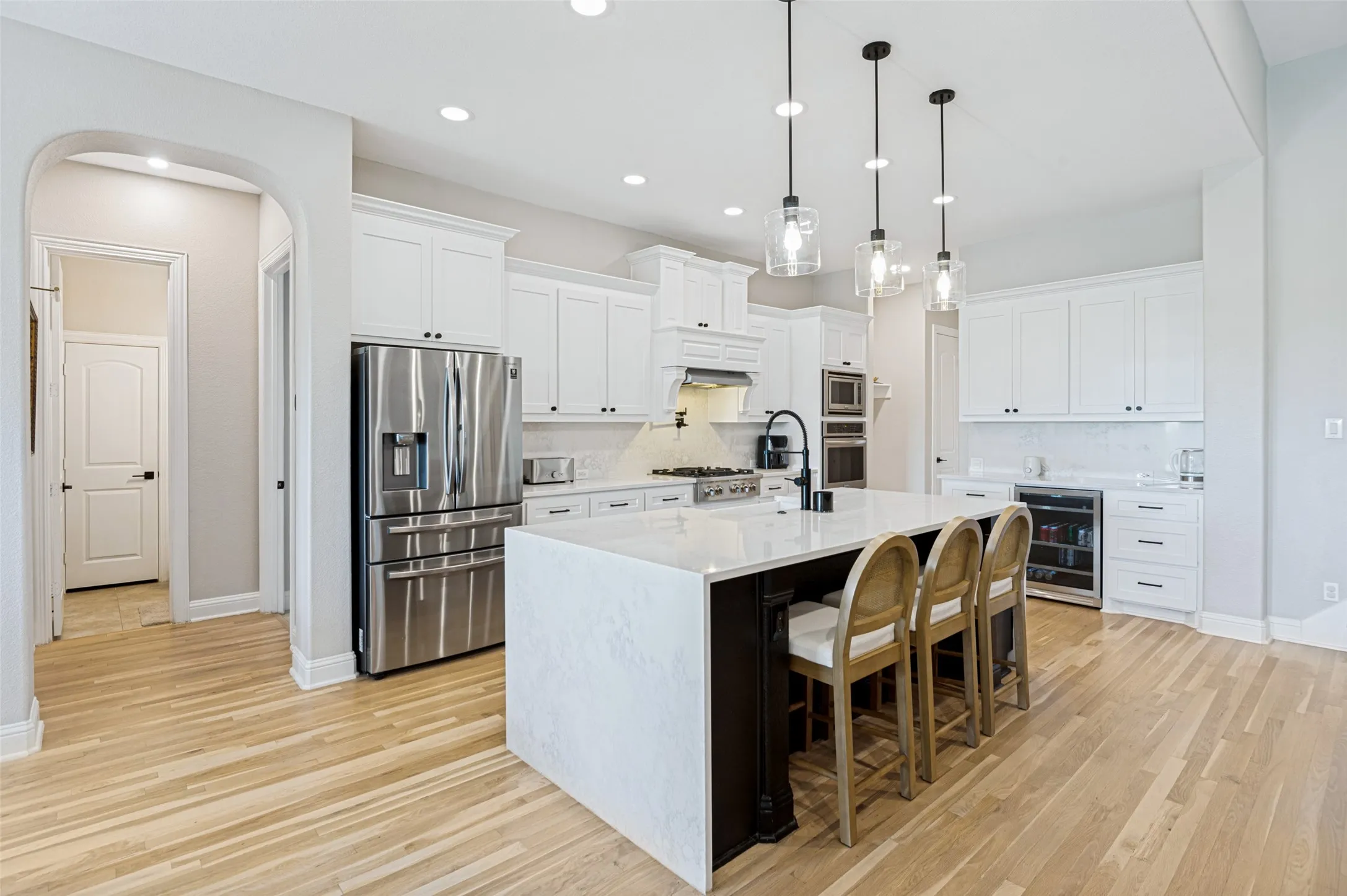 Single Family Residence For Sale in Denton County , 4430 Whispering Lake Drive, Frisco, Texas 75036, 4 Bedroom, 5 Bathroom, 3 Garage spaces, 3,743 Sqft, built in 2014, mls#21381902, Real Estate Agent in Frisco, Homes For Sale in Denton county, Homes For Sale in Frisco, Realtor in Frisco Texas, Real Estate Brokerage Independent Realty Texas, Luminita Cordes Realtor