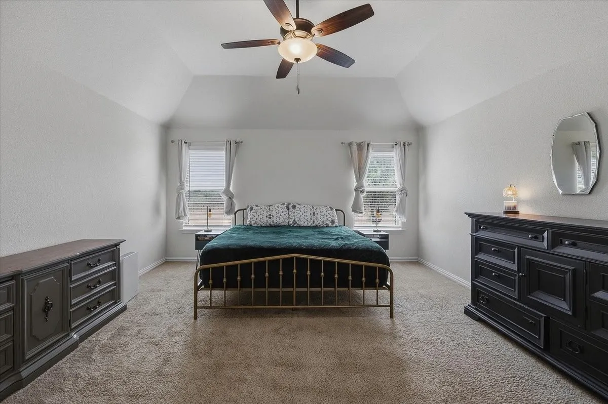 Single Family Residence For Sale in Parker County , 122 Post Oak Way, Weatherford, Texas 76087, 4 Bedroom, 2 Bathroom, 2 Garage spaces, 2,430 Sqft, built in 2018, mls#21382232, Real Estate Agent in Weatherford, Homes For Sale in Parker county, Homes For Sale in Weatherford, Realtor in Weatherford Texas, Real Estate Brokerage Independent Realty Texas, Luminita Cordes Realtor