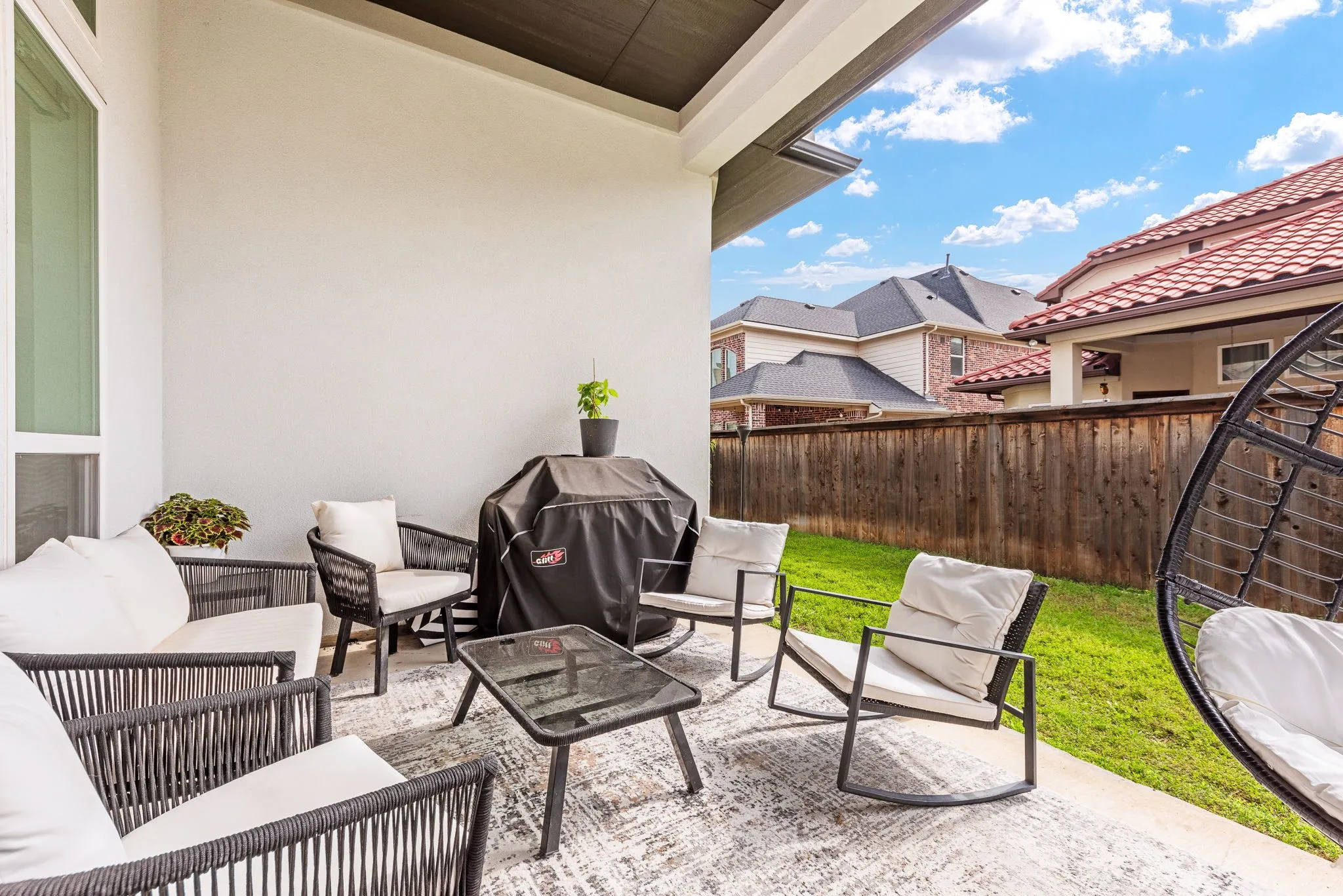 Single Family Residence For Sale in Collin County , 6101 Mickelson Way, Mc Kinney, Texas 75070, 4 Bedroom, 3 Bathroom, 2 Garage spaces, 2,952 Sqft, built in 2015, mls#21381268, Real Estate Agent in Mc Kinney, Homes For Sale in Collin county, Homes For Sale in Mc Kinney, Realtor in Mc Kinney Texas, Real Estate Brokerage Independent Realty Texas, Luminita Cordes Realtor