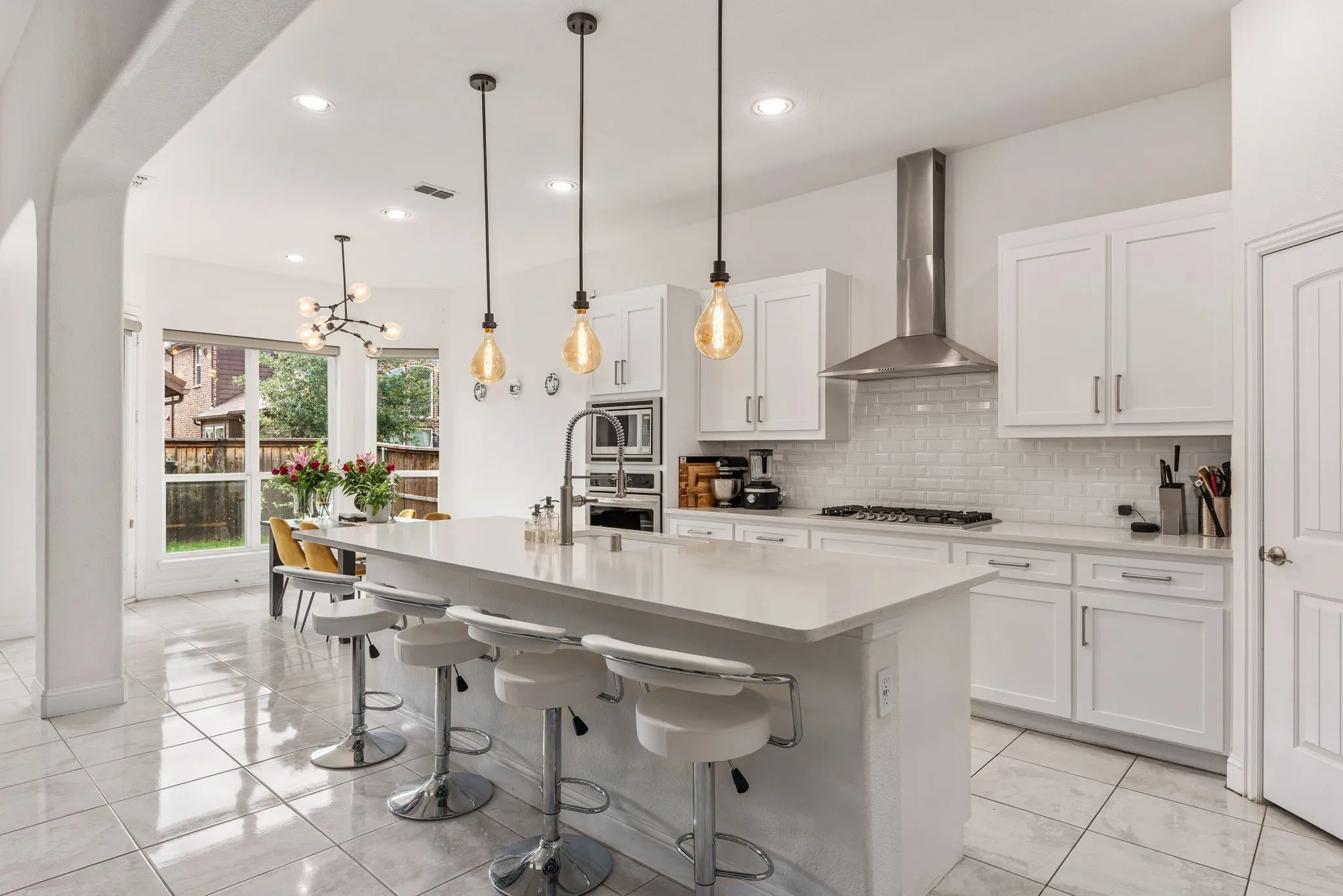 Single Family Residence For Sale in Collin County , 6101 Mickelson Way, Mc Kinney, Texas 75070, 4 Bedroom, 3 Bathroom, 2 Garage spaces, 2,952 Sqft, built in 2015, mls#21381268, Real Estate Agent in Mc Kinney, Homes For Sale in Collin county, Homes For Sale in Mc Kinney, Realtor in Mc Kinney Texas, Real Estate Brokerage Independent Realty Texas, Luminita Cordes Realtor