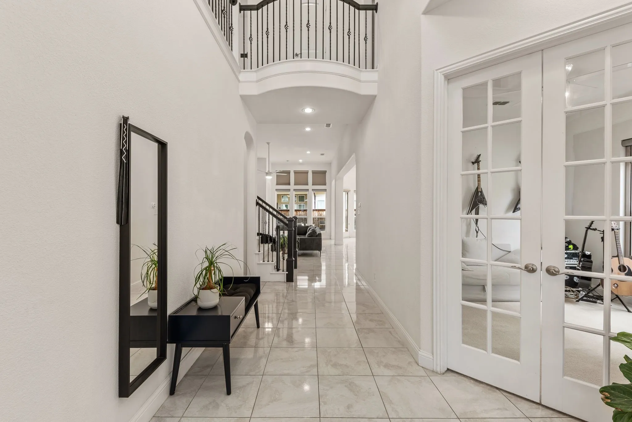 Single Family Residence For Sale in Collin County , 6101 Mickelson Way, Mc Kinney, Texas 75070, 4 Bedroom, 3 Bathroom, 2 Garage spaces, 2,952 Sqft, built in 2015, mls#21381268, Real Estate Agent in Mc Kinney, Homes For Sale in Collin county, Homes For Sale in Mc Kinney, Realtor in Mc Kinney Texas, Real Estate Brokerage Independent Realty Texas, Luminita Cordes Realtor