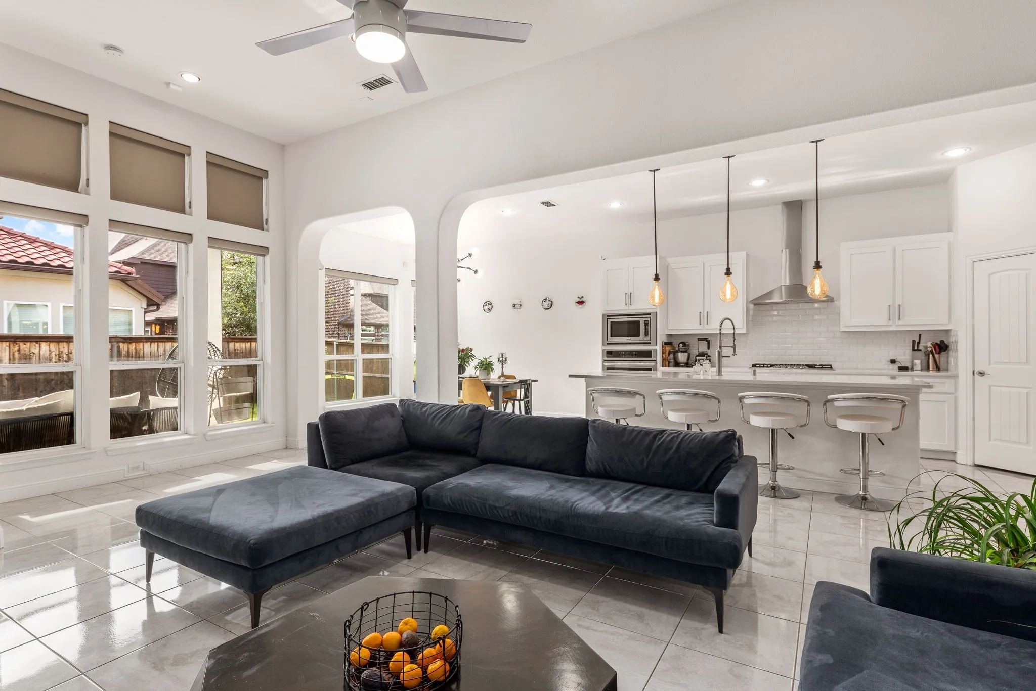 Single Family Residence For Sale in Collin County , 6101 Mickelson Way, Mc Kinney, Texas 75070, 4 Bedroom, 3 Bathroom, 2 Garage spaces, 2,952 Sqft, built in 2015, mls#21381268, Real Estate Agent in Mc Kinney, Homes For Sale in Collin county, Homes For Sale in Mc Kinney, Realtor in Mc Kinney Texas, Real Estate Brokerage Independent Realty Texas, Luminita Cordes Realtor