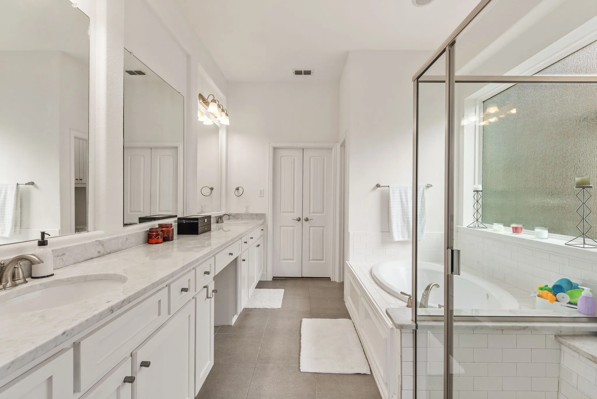 Single Family Residence For Sale in Collin County , 6101 Mickelson Way, Mc Kinney, Texas 75070, 4 Bedroom, 3 Bathroom, 2 Garage spaces, 2,952 Sqft, built in 2015, mls#21381268, Real Estate Agent in Mc Kinney, Homes For Sale in Collin county, Homes For Sale in Mc Kinney, Realtor in Mc Kinney Texas, Real Estate Brokerage Independent Realty Texas, Luminita Cordes Realtor