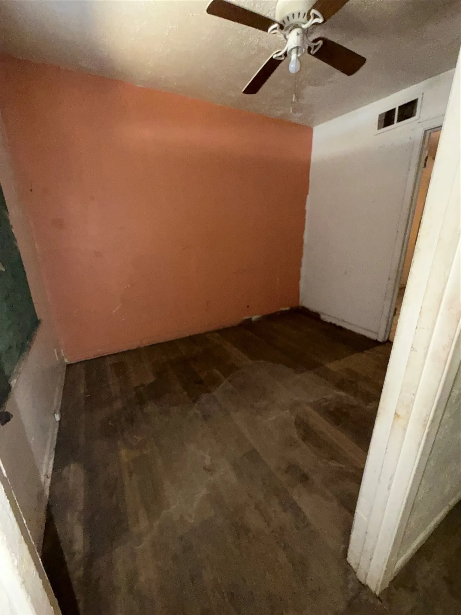 Single Family Residence For Sale in Dallas County , 7014 Brierfield Drive, Dallas, Texas 75232, 4 Bedroom, 2 Bathroom, Garage spaces, 1,542 Sqft, built in 1956, mls#21382898, Real Estate Agent in Dallas, Homes For Sale in Dallas county, Homes For Sale in Dallas, Realtor in Dallas Texas, Real Estate Brokerage Independent Realty Texas, Luminita Cordes Realtor