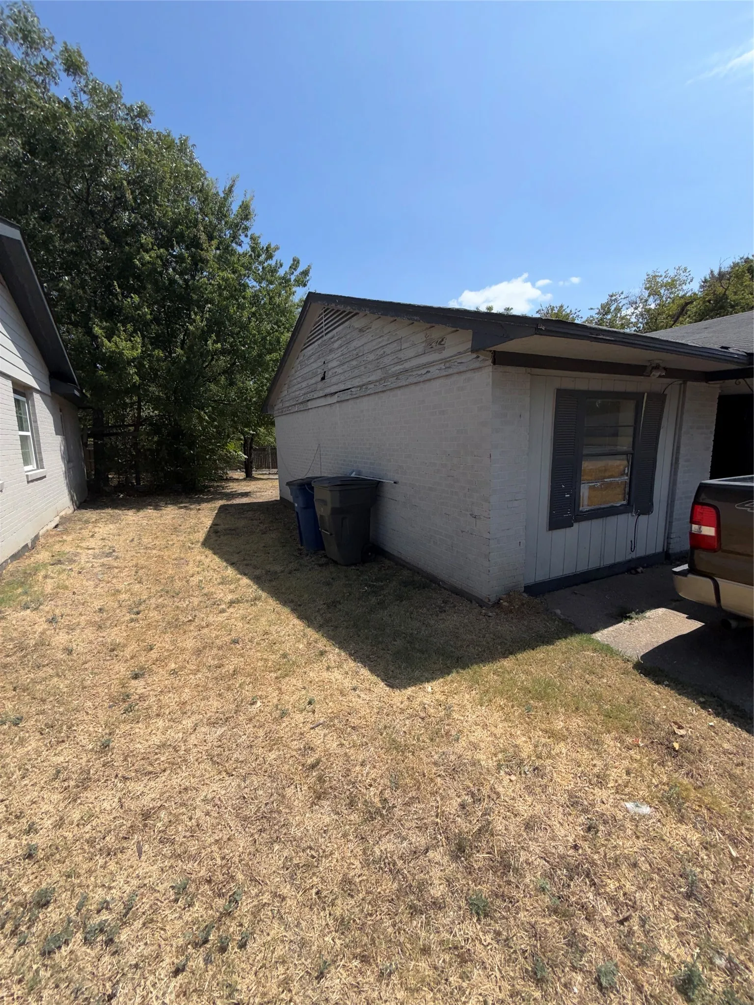 Single Family Residence For Sale in Dallas County , 7014 Brierfield Drive, Dallas, Texas 75232, 4 Bedroom, 2 Bathroom, Garage spaces, 1,542 Sqft, built in 1956, mls#21382898, Real Estate Agent in Dallas, Homes For Sale in Dallas county, Homes For Sale in Dallas, Realtor in Dallas Texas, Real Estate Brokerage Independent Realty Texas, Luminita Cordes Realtor