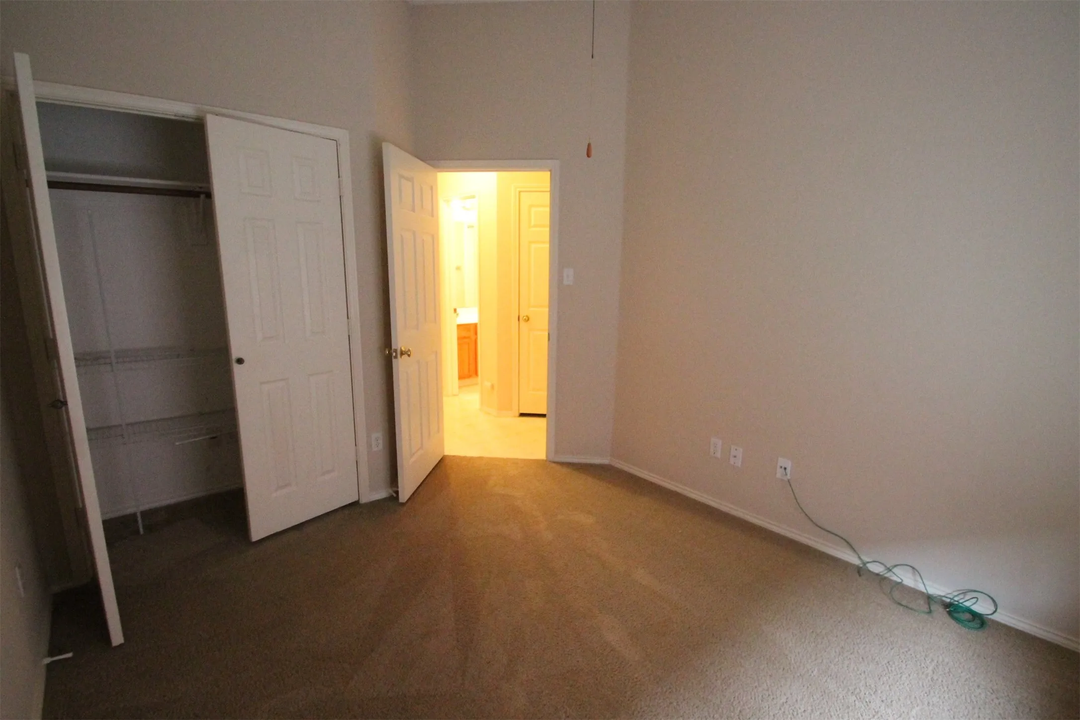 Single Family Residence For Rent in Collin County , 2920 COVENTRY LN, Mc Kinney, Texas 75069, 3 Bedroom, 2 Bathroom, 2 Garage spaces, 2,105 Sqft, built in 1997, mls#21382902, Real Estate Agent in Mc Kinney, Homes For Rent in Collin county, Homes For Rent in Mc Kinney, Realtor in Mc Kinney Texas, Real Estate Brokerage Independent Realty Texas, Luminita Cordes Realtor