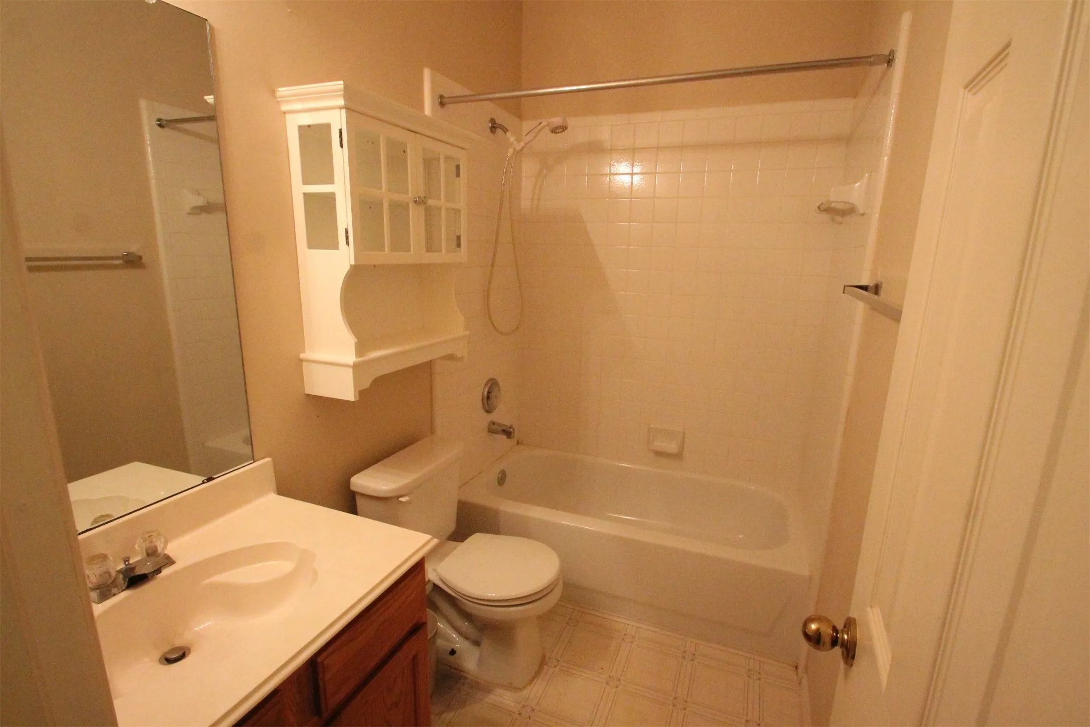 Single Family Residence For Rent in Collin County , 2920 COVENTRY LN, Mc Kinney, Texas 75069, 3 Bedroom, 2 Bathroom, 2 Garage spaces, 2,105 Sqft, built in 1997, mls#21382902, Real Estate Agent in Mc Kinney, Homes For Rent in Collin county, Homes For Rent in Mc Kinney, Realtor in Mc Kinney Texas, Real Estate Brokerage Independent Realty Texas, Luminita Cordes Realtor