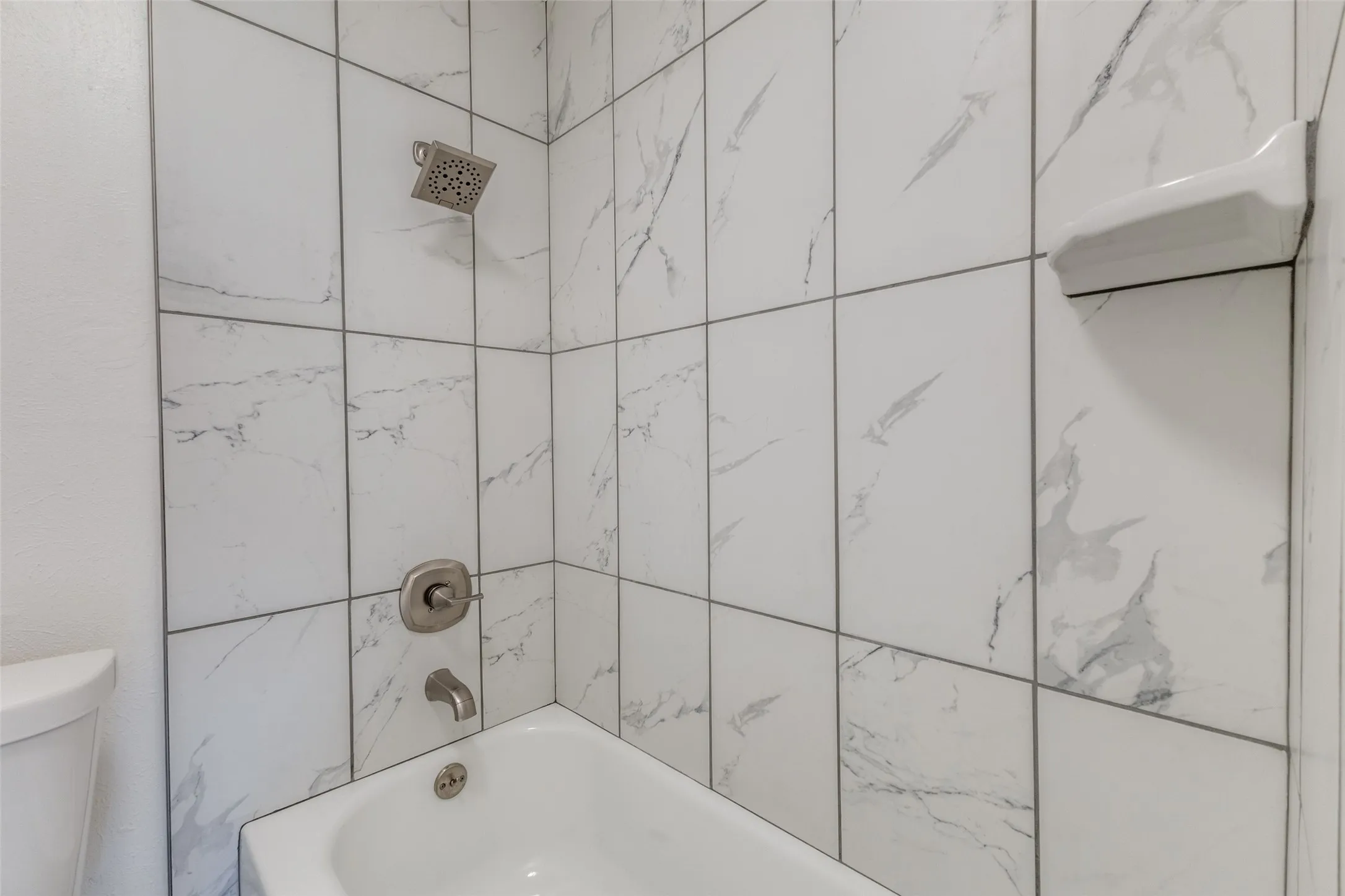 Condominium For Rent in Dallas County , 5626 Preston Oaks Road 37D, Dallas, Texas 75254, 2 Bedroom, 3 Bathroom, Garage spaces, 1,135 Sqft, built in 1981, mls#21382080, Real Estate Agent in Dallas, Homes For Rent in Dallas county, Homes For Rent in Dallas, Realtor in Dallas Texas, Real Estate Brokerage Independent Realty Texas, Luminita Cordes Realtor