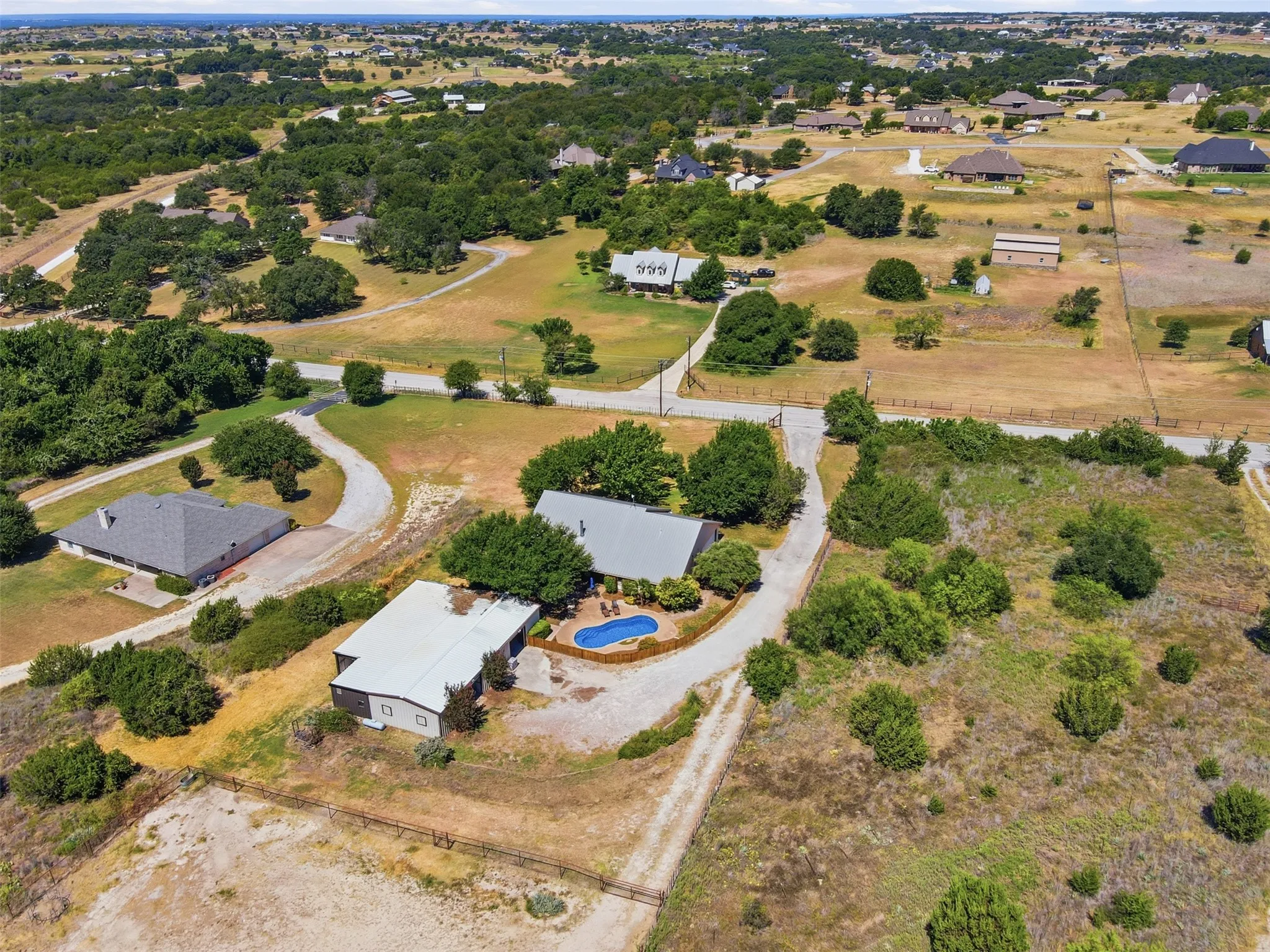 Single Family Residence For Sale in Parker County , 5225 Old Brock Road, Weatherford, Texas 76087, 4 Bedroom, 2 Bathroom, 2 Garage spaces, 2,214 Sqft, built in 2006, mls#21380558, Real Estate Agent in Weatherford, Homes For Sale in Parker county, Homes For Sale in Weatherford, Realtor in Weatherford Texas, Real Estate Brokerage Independent Realty Texas, Luminita Cordes Realtor