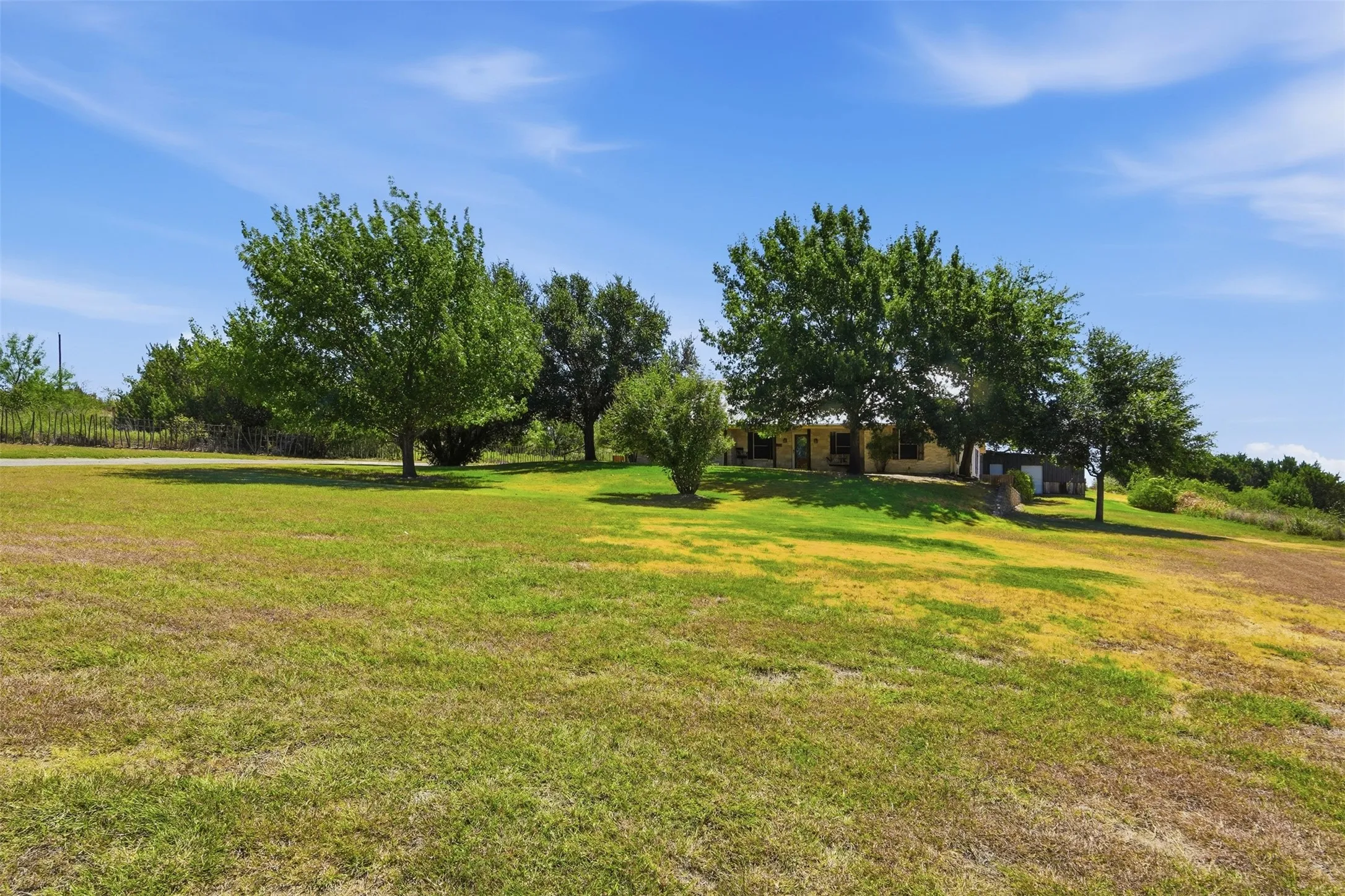 Single Family Residence For Sale in Parker County , 5225 Old Brock Road, Weatherford, Texas 76087, 4 Bedroom, 2 Bathroom, 2 Garage spaces, 2,214 Sqft, built in 2006, mls#21380558, Real Estate Agent in Weatherford, Homes For Sale in Parker county, Homes For Sale in Weatherford, Realtor in Weatherford Texas, Real Estate Brokerage Independent Realty Texas, Luminita Cordes Realtor