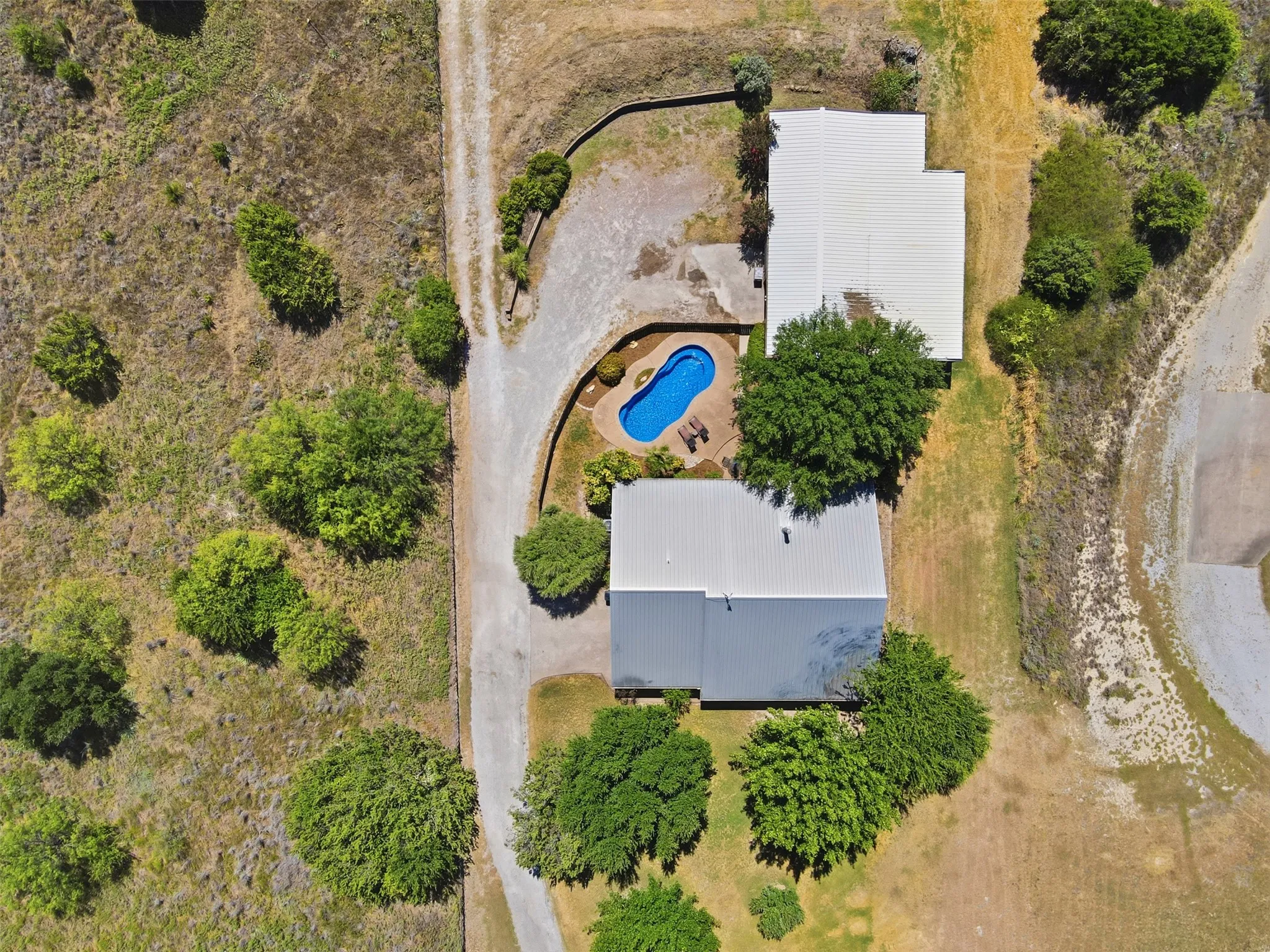 Single Family Residence For Sale in Parker County , 5225 Old Brock Road, Weatherford, Texas 76087, 4 Bedroom, 2 Bathroom, 2 Garage spaces, 2,214 Sqft, built in 2006, mls#21380558, Real Estate Agent in Weatherford, Homes For Sale in Parker county, Homes For Sale in Weatherford, Realtor in Weatherford Texas, Real Estate Brokerage Independent Realty Texas, Luminita Cordes Realtor