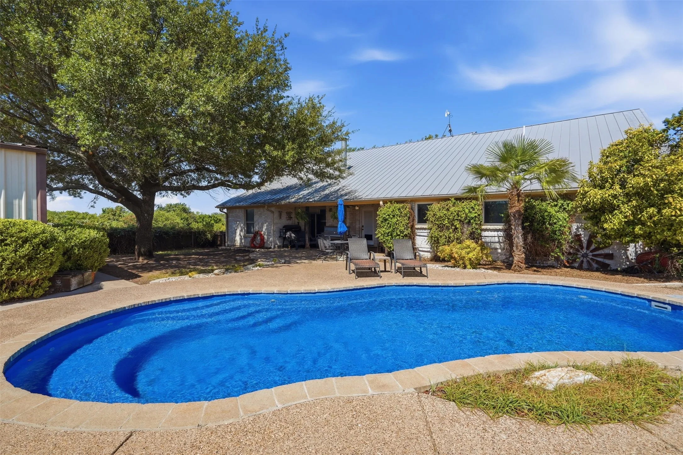 Single Family Residence For Sale in Parker County , 5225 Old Brock Road, Weatherford, Texas 76087, 4 Bedroom, 2 Bathroom, 2 Garage spaces, 2,214 Sqft, built in 2006, mls#21380558, Real Estate Agent in Weatherford, Homes For Sale in Parker county, Homes For Sale in Weatherford, Realtor in Weatherford Texas, Real Estate Brokerage Independent Realty Texas, Luminita Cordes Realtor
